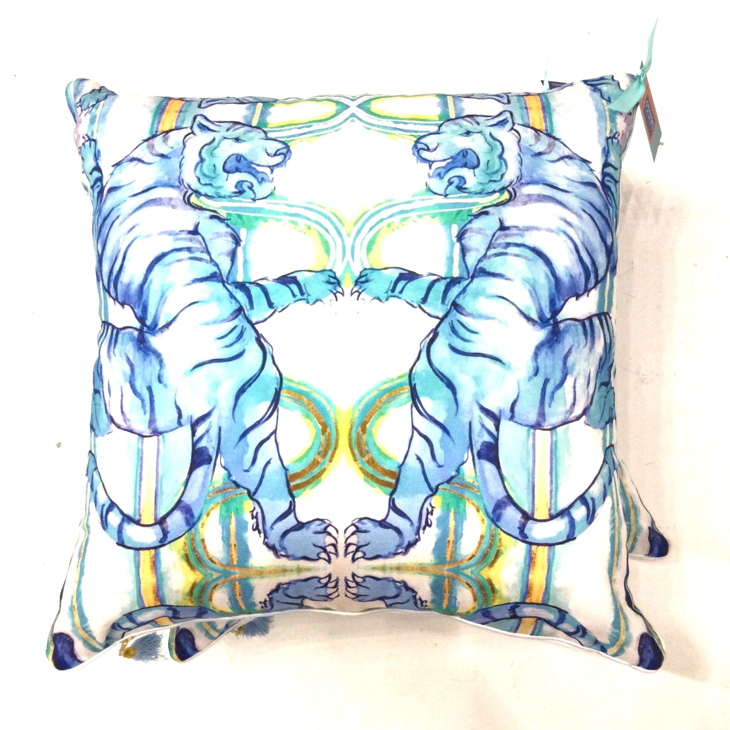 2563309F-F5E0-467B-A5F7-EF07BF74633D