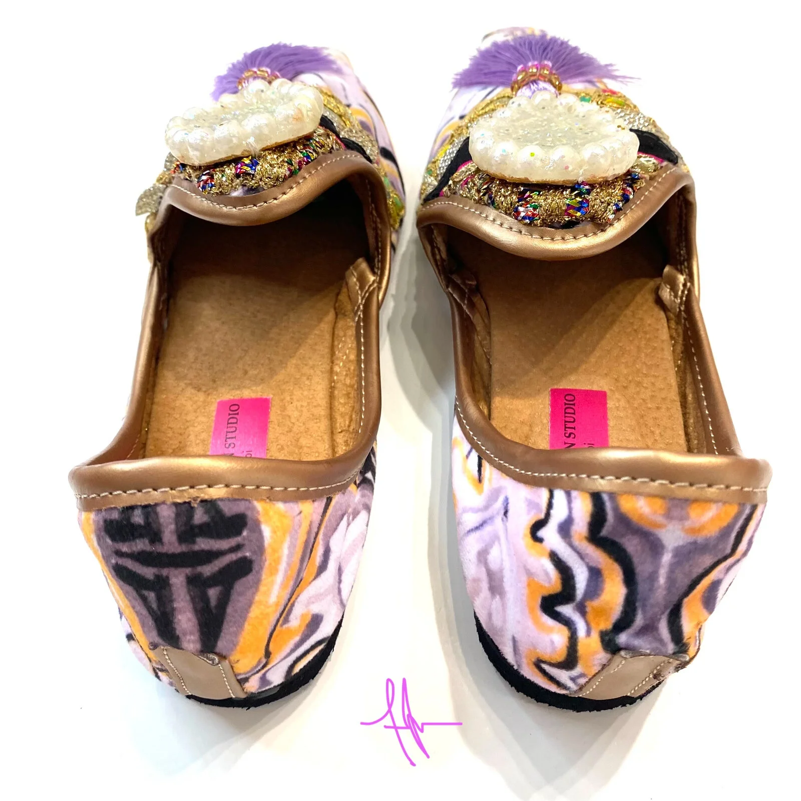 E156C962-E8CD-422E-8240-3E0B416DB9D2