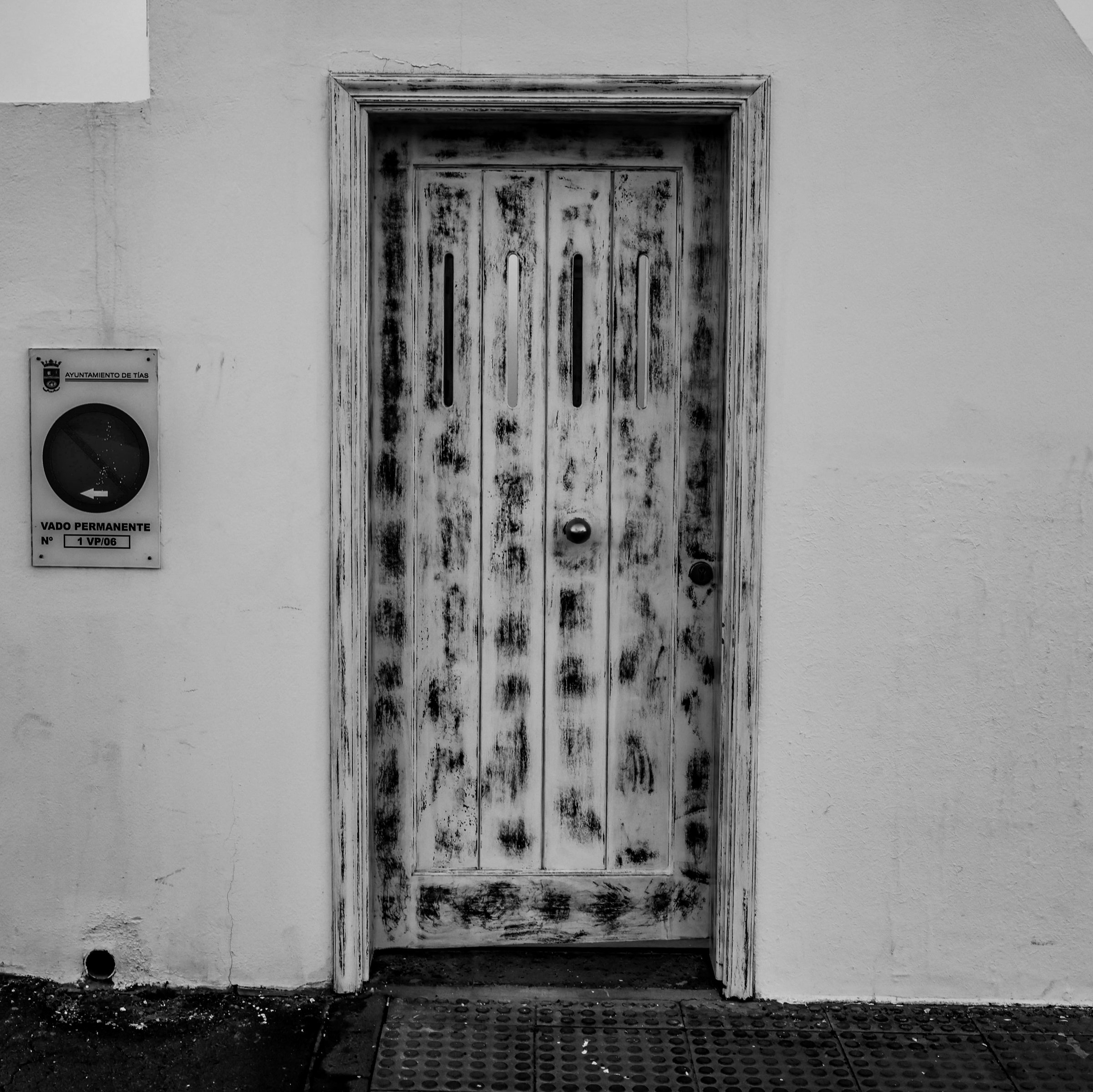 A Thousand Doors 527/1000 (25/02/2024)