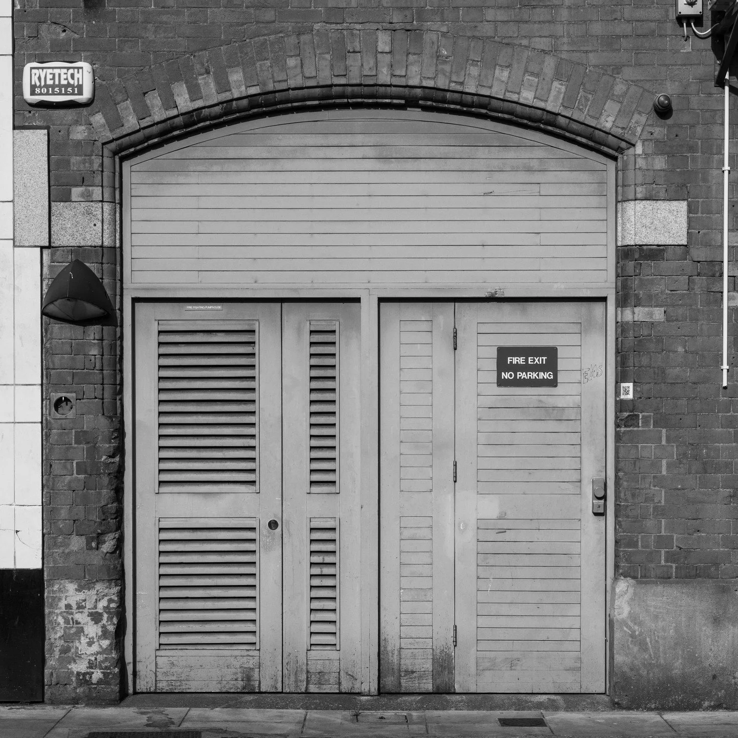 545/1000
.
A Thousand Doors
.
Some doors you pass through every day, some less often or never at all. Every door has a story behind it some we know; others make us wonder. This has given me an idea for a small project which is to capture 1000 door im