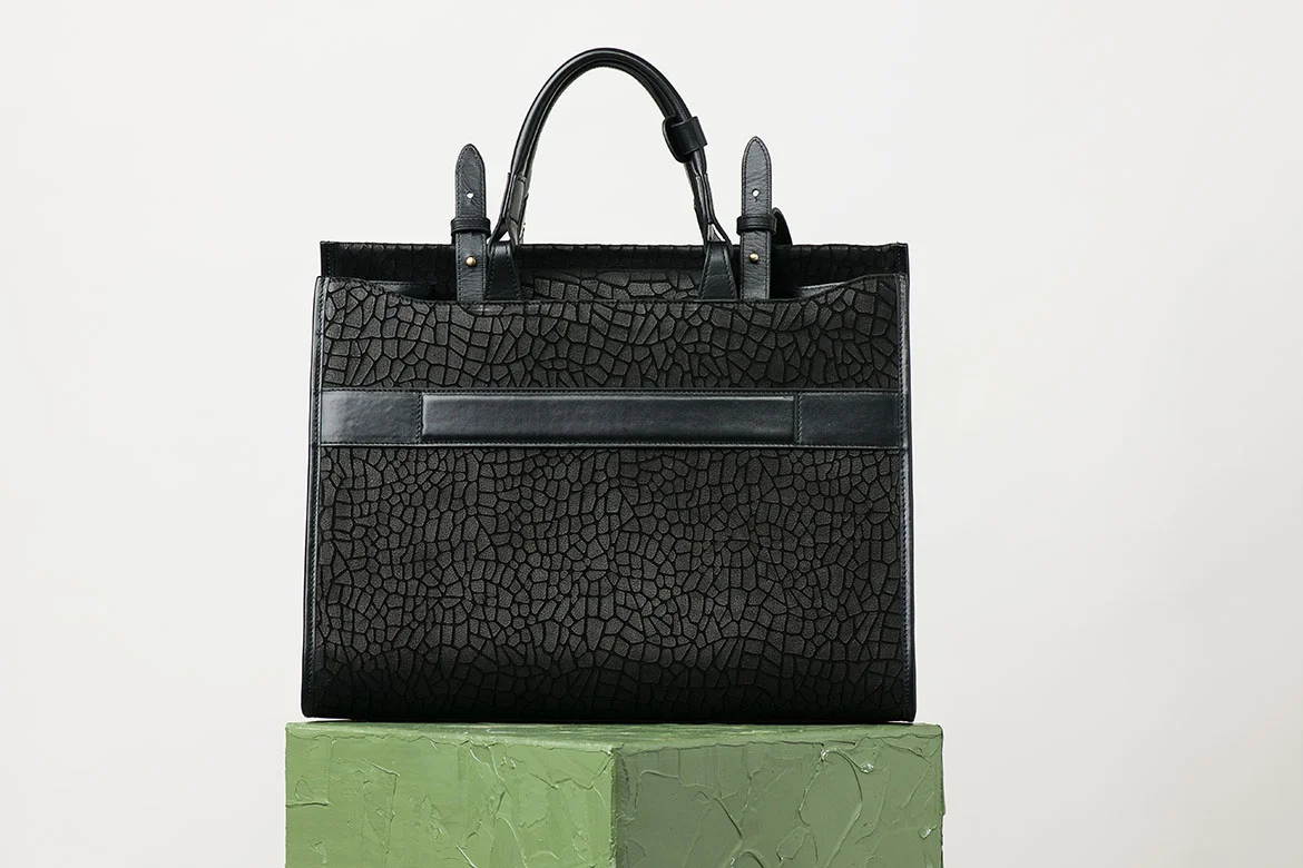 AW16 - 60