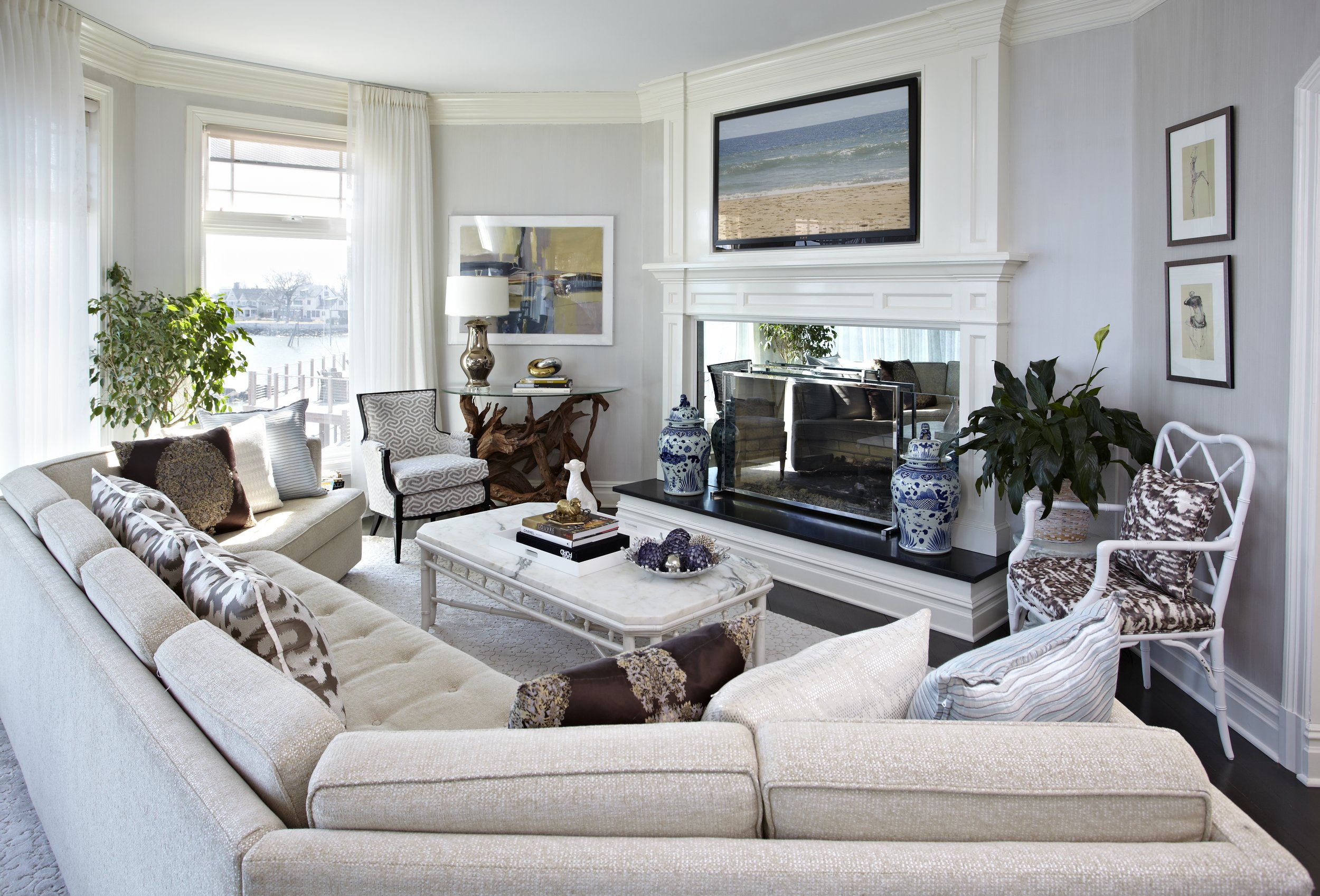 LivingRoom30908.jpg