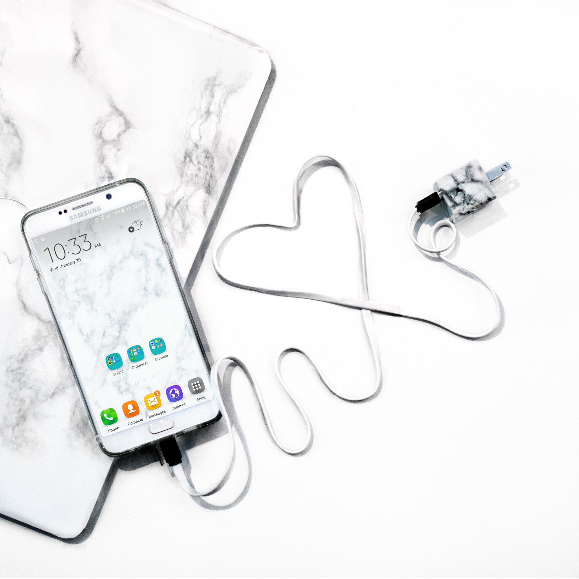   We're obsessed with marble EVERYTHING right now. So when we found out that   Ankit  &nbsp;carries a marble charger we knew it was going to be a match made in heaven!&nbsp;  