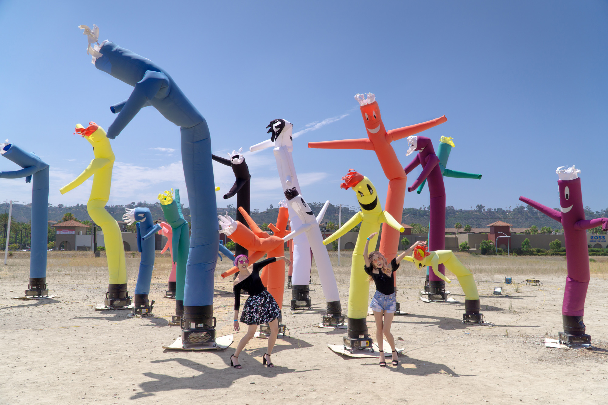 I mean, how could you not enjoy ending the experience with these fun & colorful guys!?
