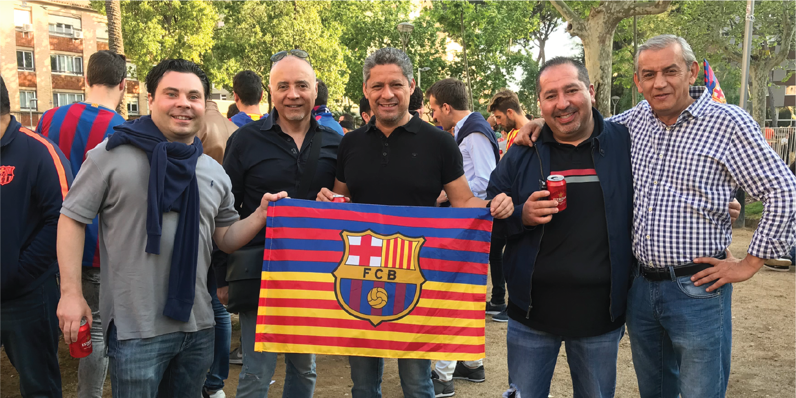 FANS WITH FCB FLAG.png