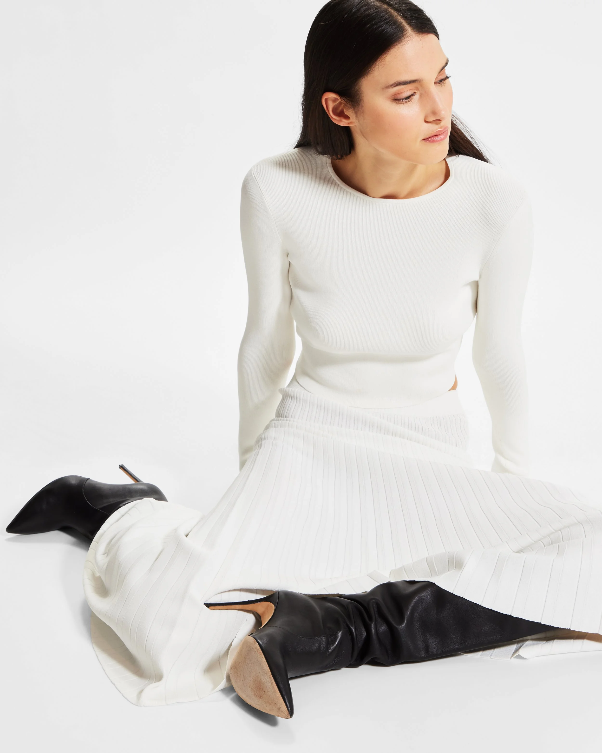 012225_CM_ELEVATEDGRID_WOMENS_LOOK_13_182.jpg