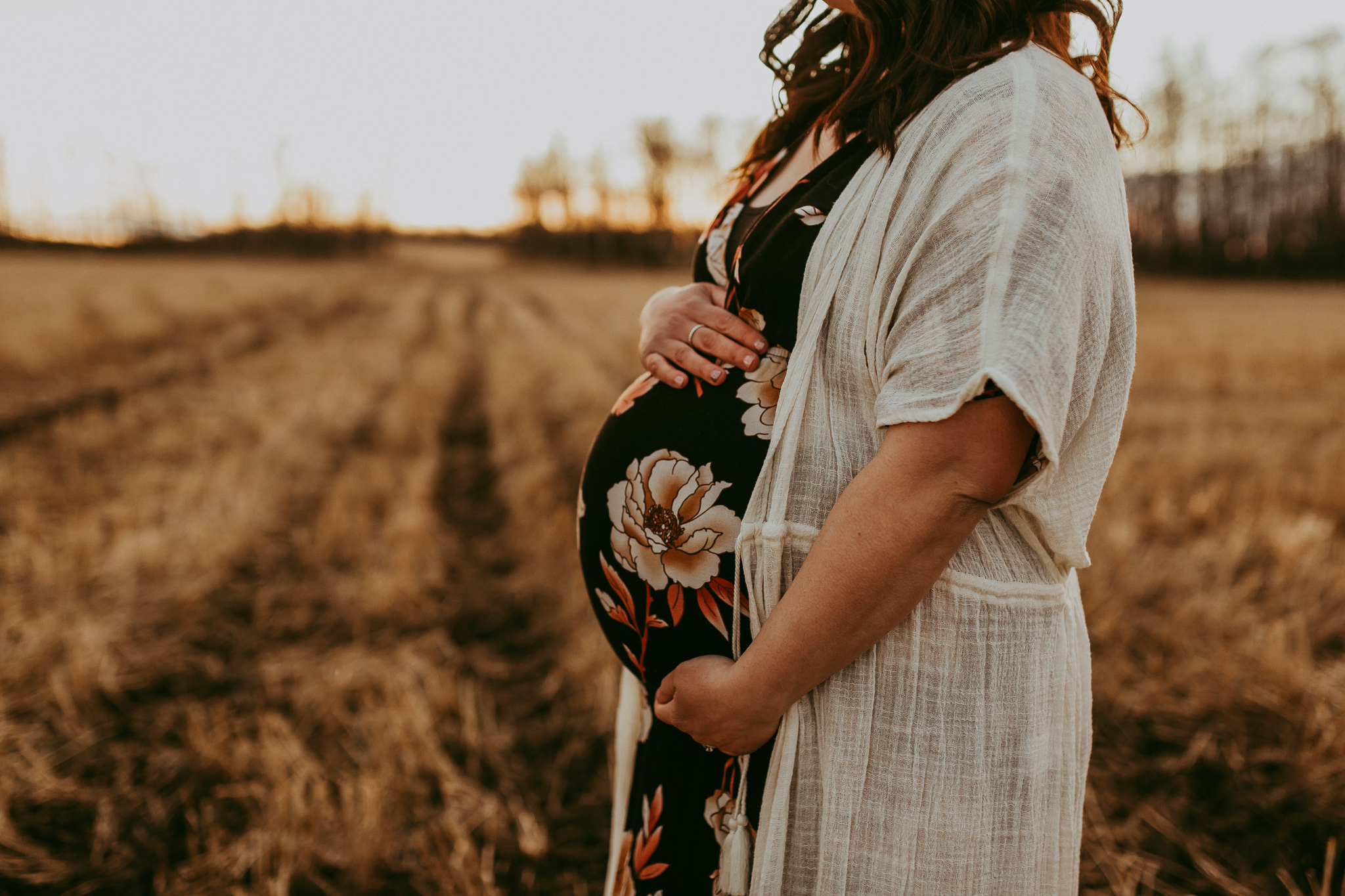 Alina-Joy-Photography-Cold-Lake-Maternity-Photographer-Josee-87.jpg