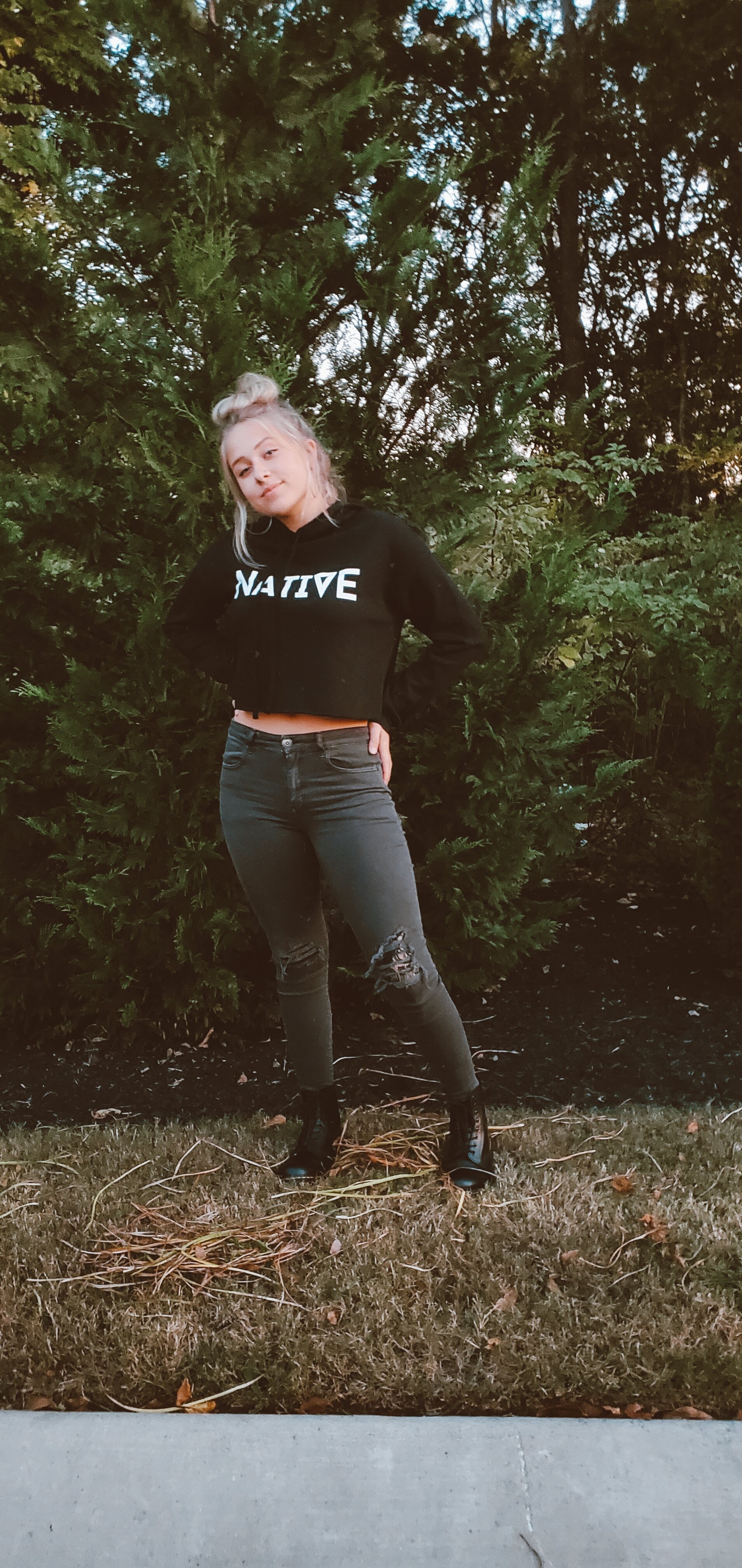 black cropped fleece