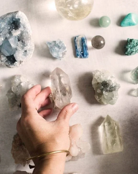 Manifesting Your Best Year: Spiritual Tips with Crystals and Tools for Setting New Year Intentions