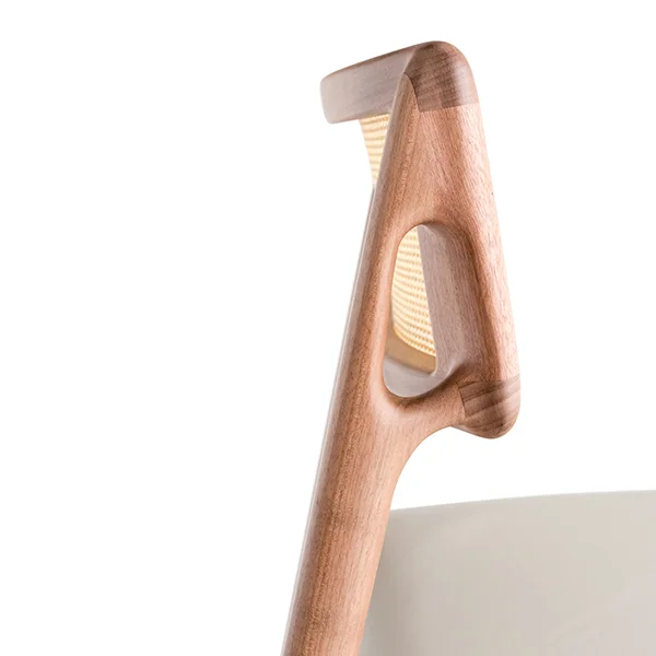 Laura chair by Aristeu Pires, modern chair, brazilian furniture