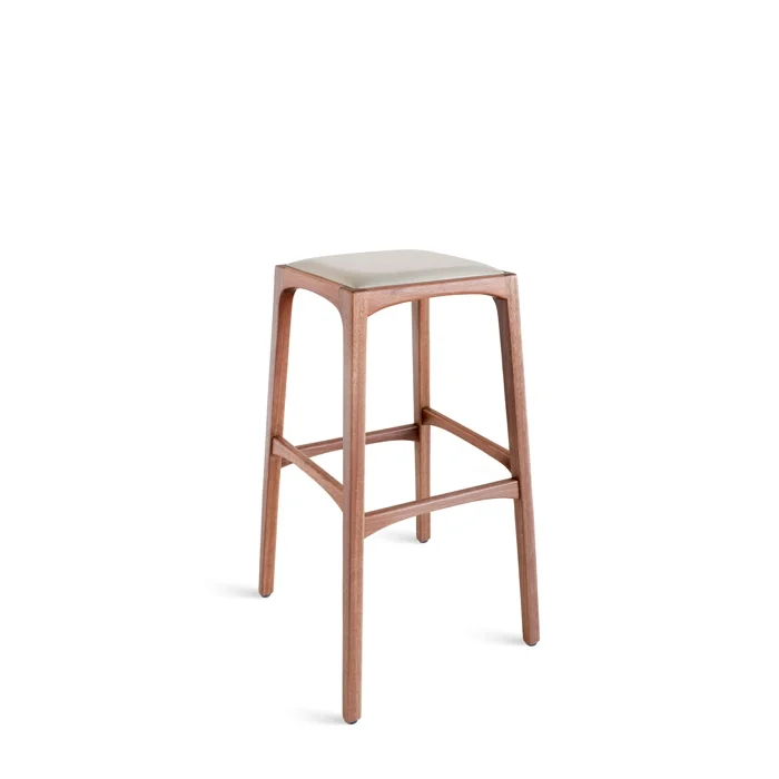 AP_STOOL_ANITA BANCO ALTO_BAR_3_4.jpg
