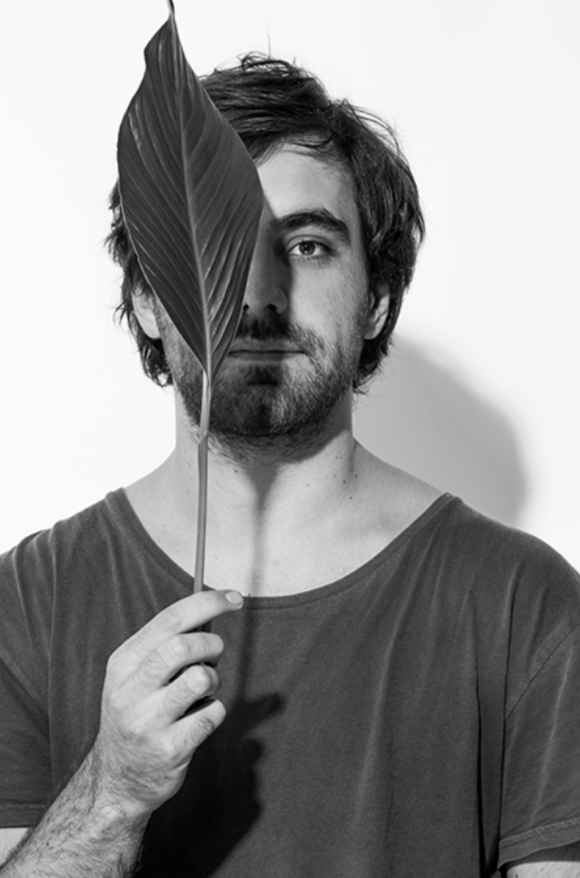 Guilherme Wentz was twice recognized as a rising star and leads his own global brand. See Guilherme's designs .