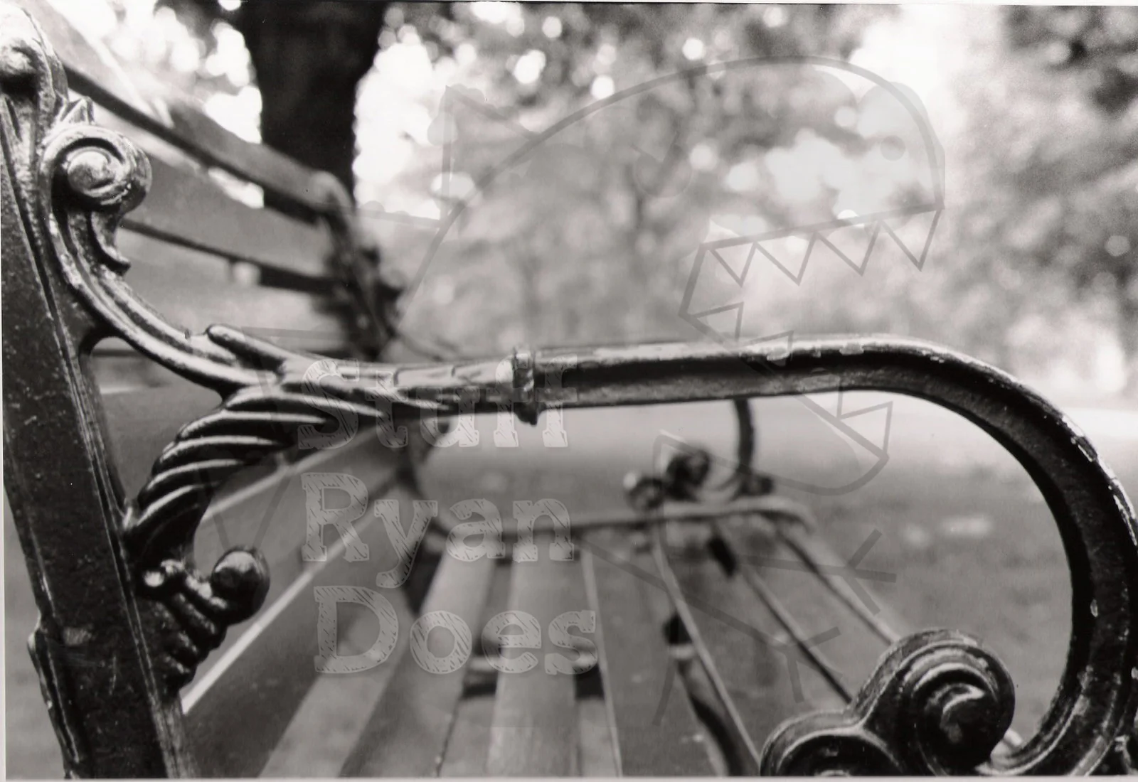 bench_by_rfever-dq6zz3.jpg