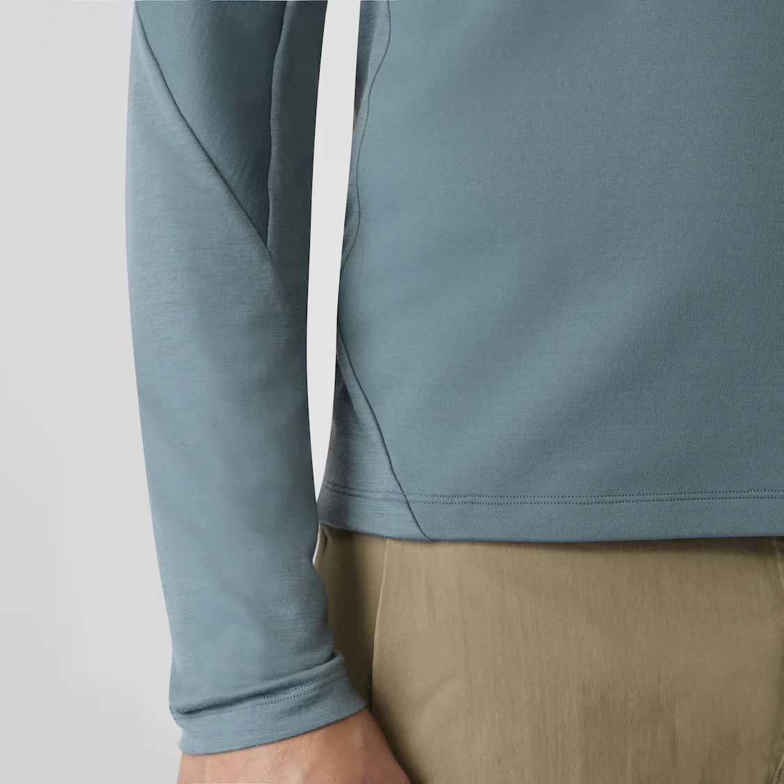 S16-Dyadic-Sweater-Neptune-Light-Articulation.jpeg