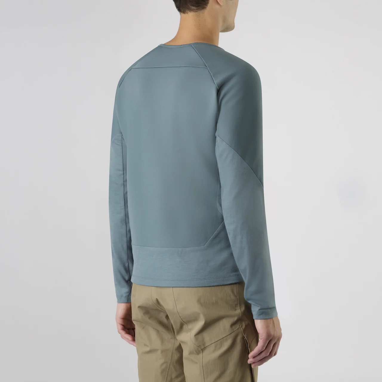S16-Dyadic-Sweater-Neptune-Light-Back-View.jpeg