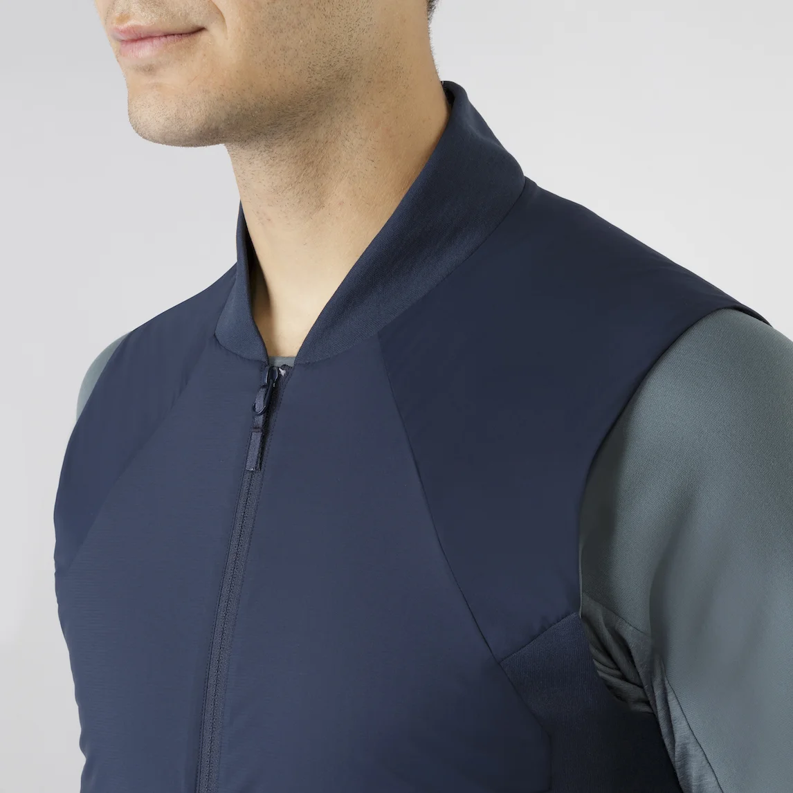S16-Quoin-Vest-Navy-Blue-Collar.jpeg