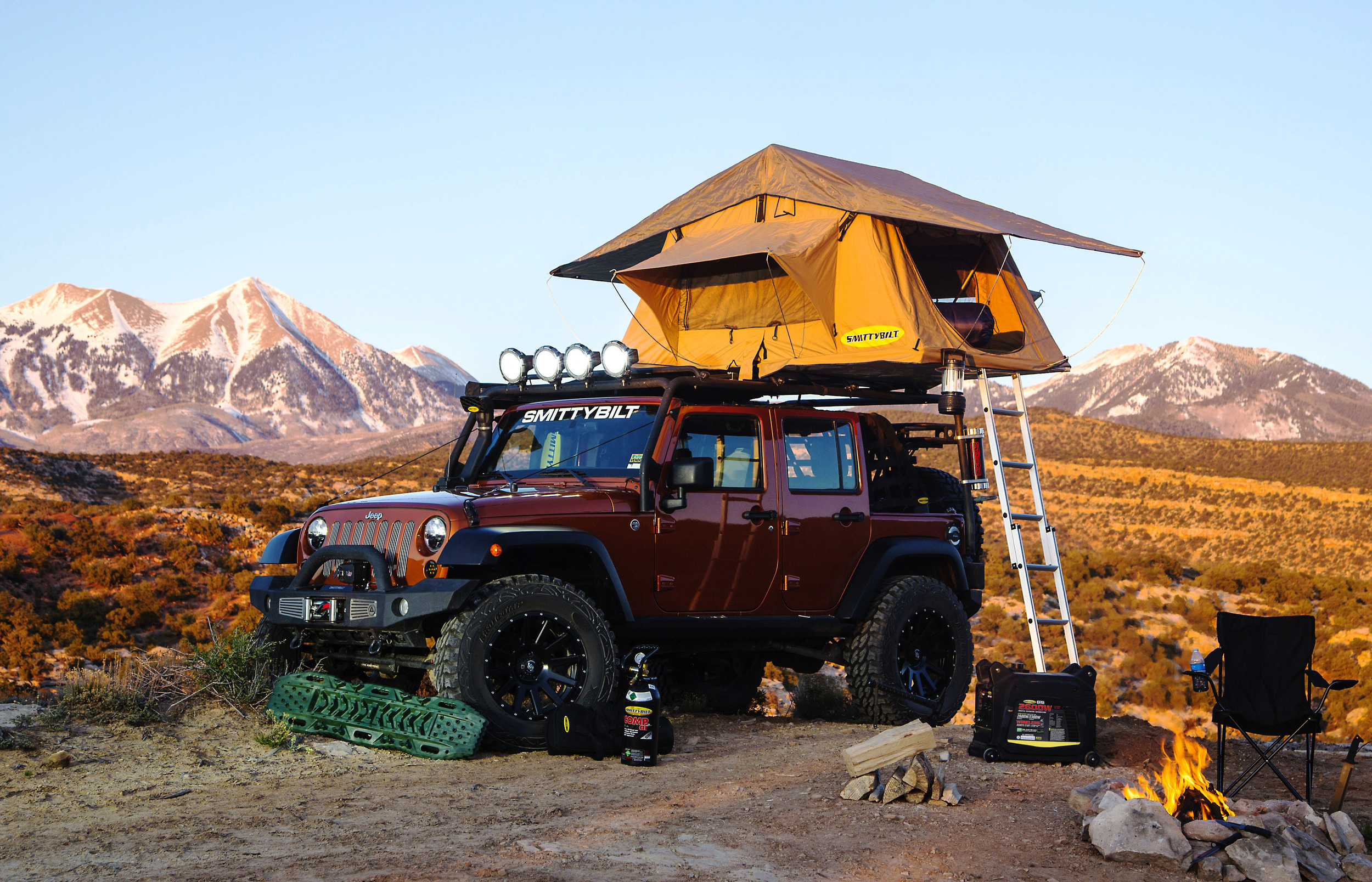 14_Moab_OrangeJeep_Tent_022.jpg