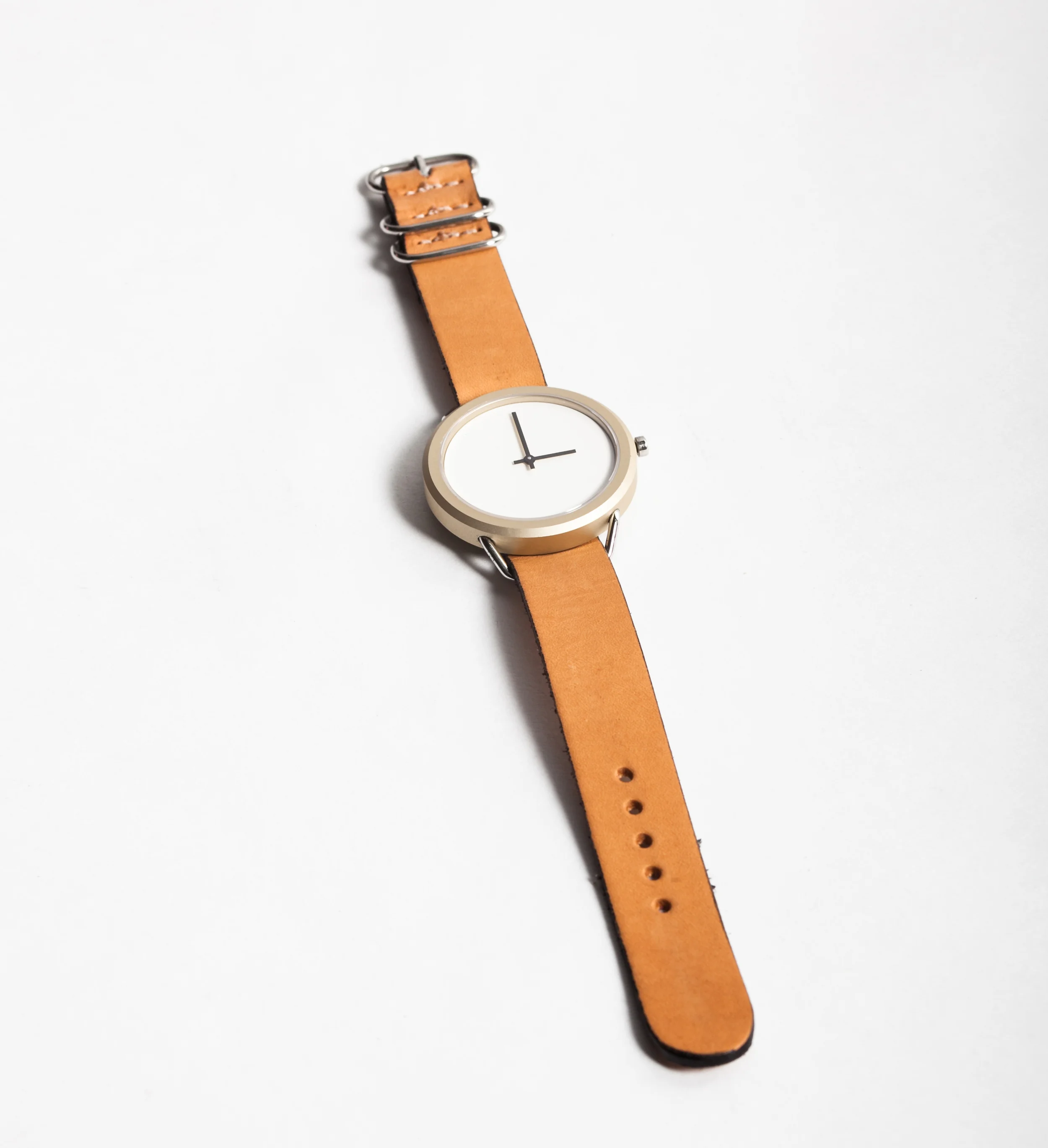 gold_Natural_watch.jpg
