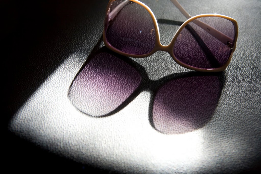 sunglasses001.jpg