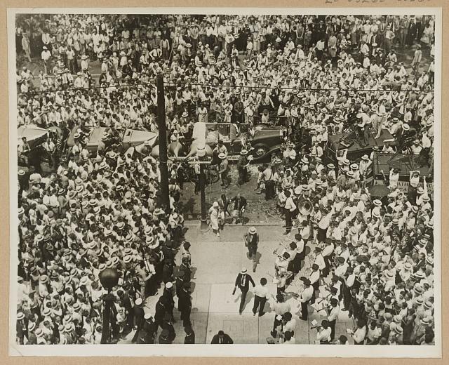 Bobby Jones retired from championship golf after winning the 1930 U.S. Amateur at Merion and was embraced by adoring crowds.