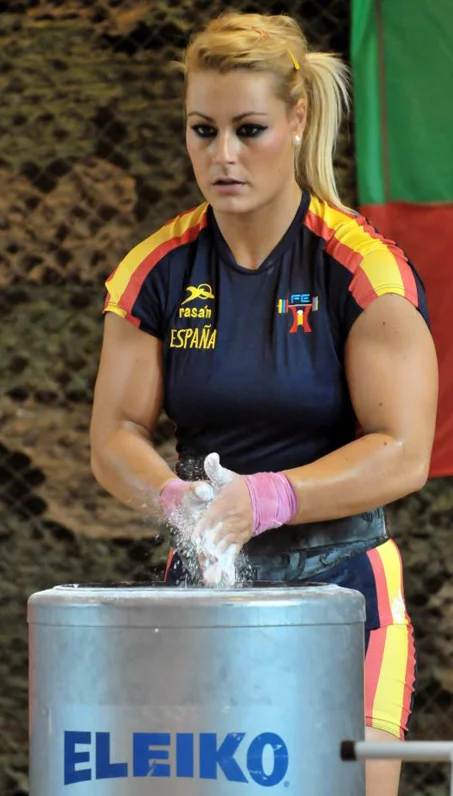 Lydia focuses and visualizes before every lift.