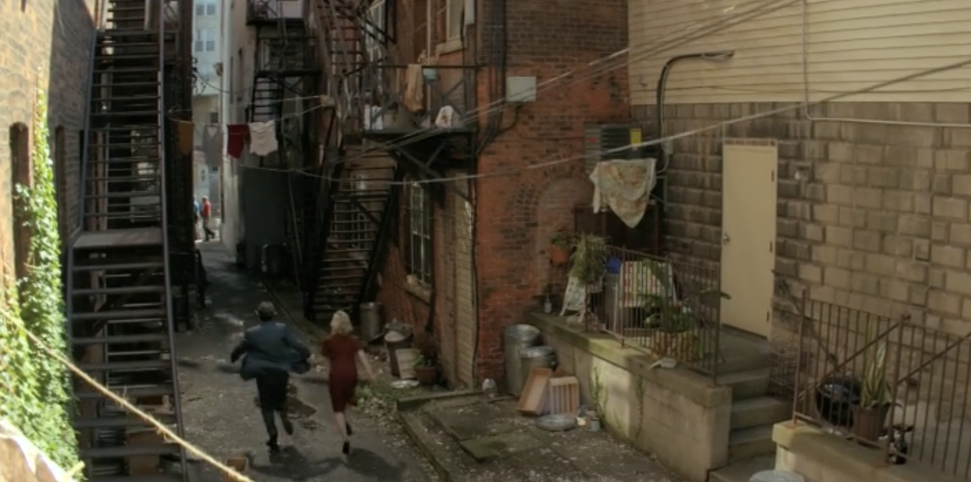 Ext Dallas Alley Screen Cap