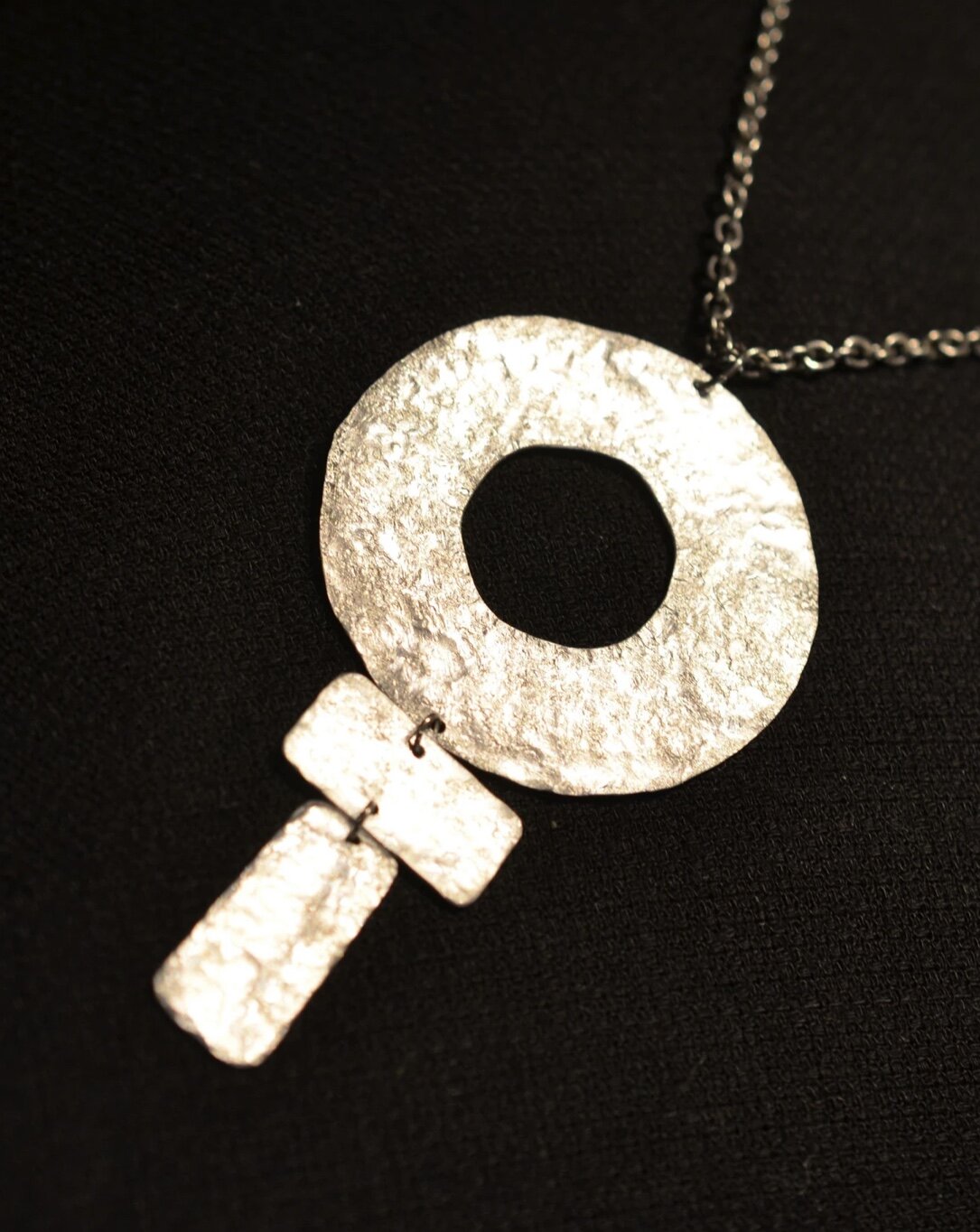 E034F989-222F-49FC-8172-9112D2E2E10E