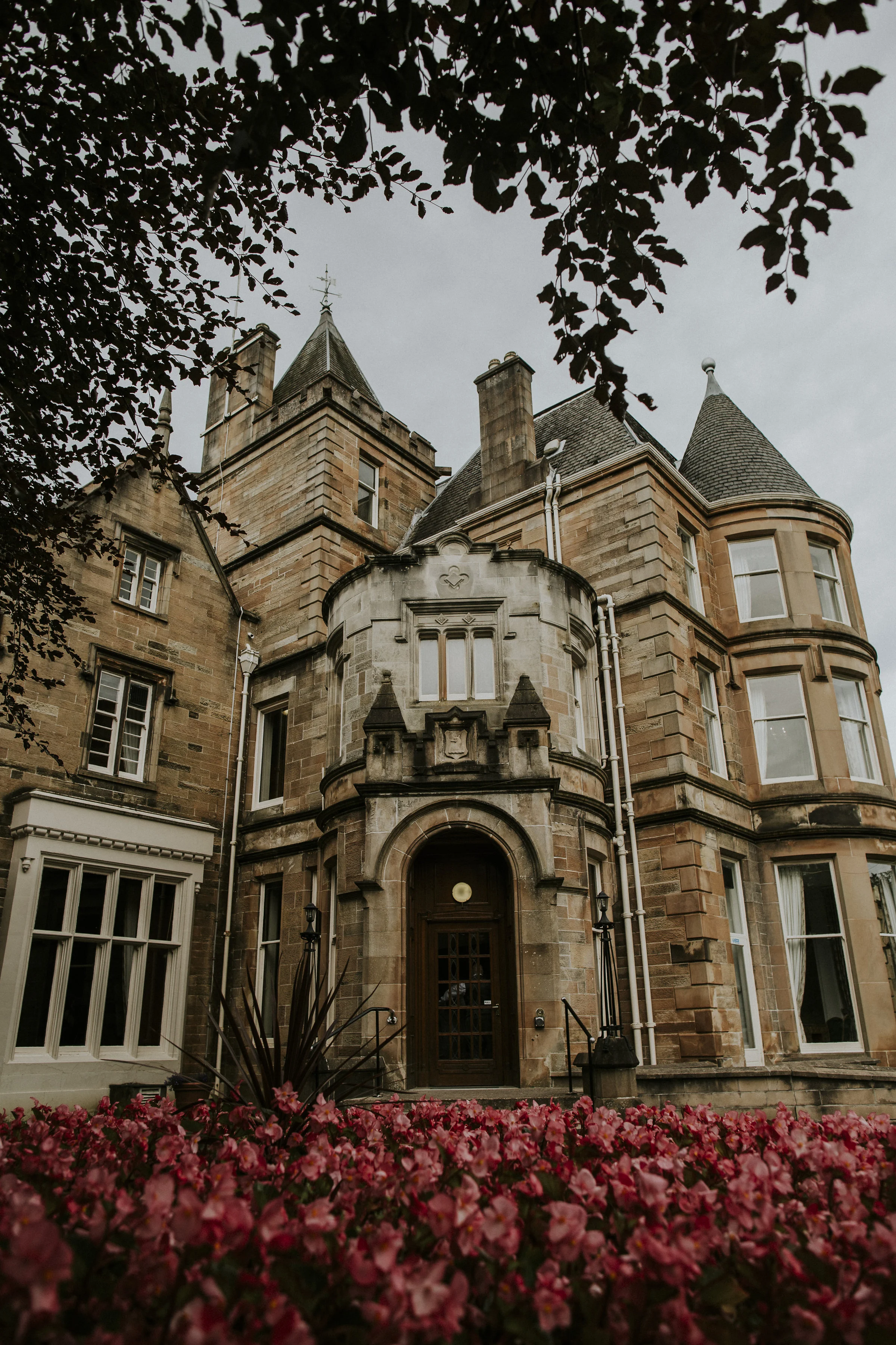 Eastwood House Glasgow wedding photographer
