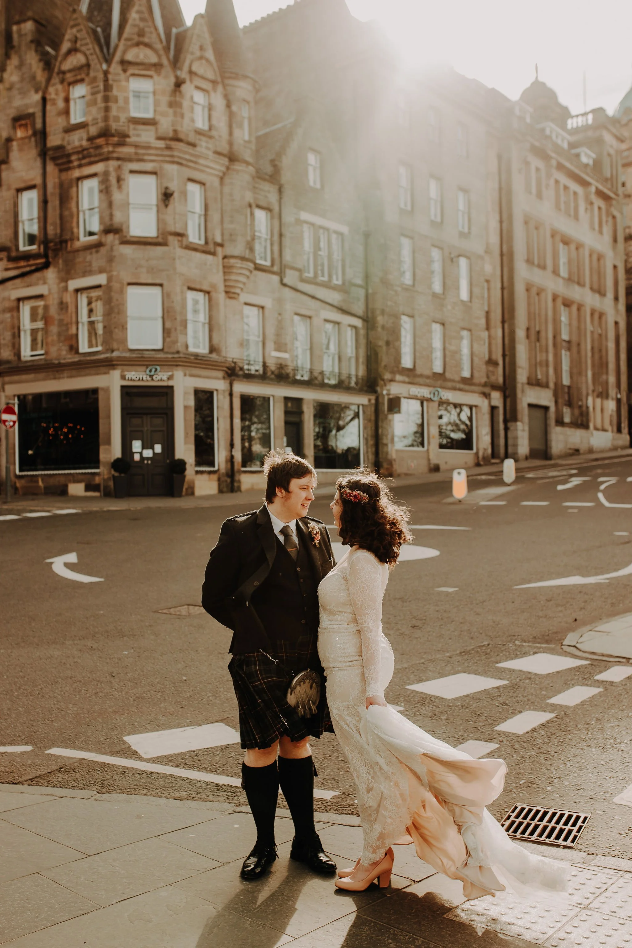 City Wedding Scotland Blackford Hill Spring Sunny inspiration