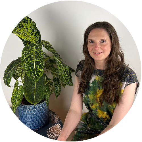 Kira Bradbeer, online gambling therapist in the UK, offering compassionate and non-judgmental support for gambling addiction and recovery
