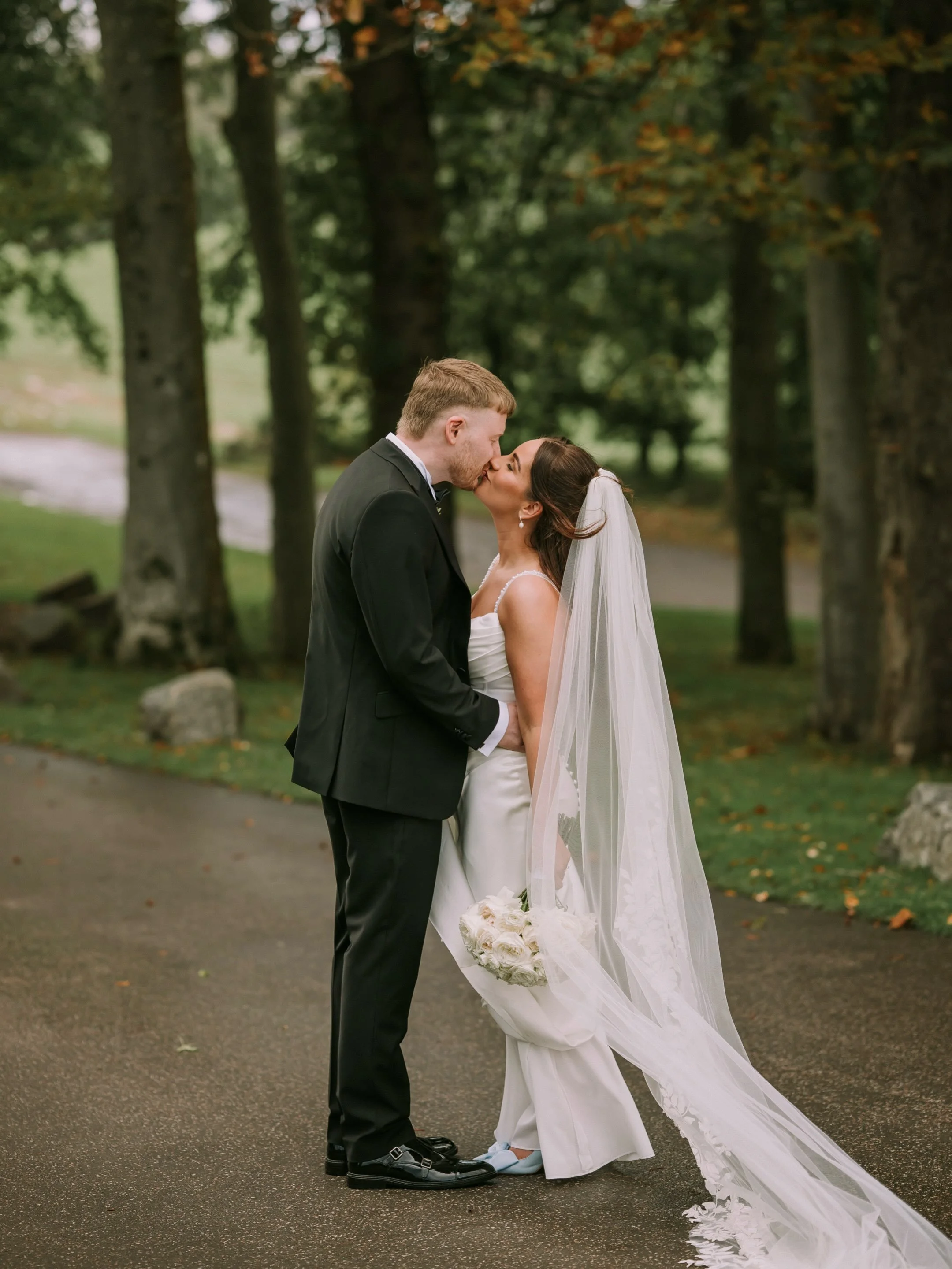 Mr &amp; Mrs Moore at Enterkine House Hotel 🍂💗 

My stint at @enterkine_country_house_resort is over for the year, most of which has been during these Autumnal weeks! And I&rsquo;m not complaining, it&rsquo;s been incredible. A huge congratulations