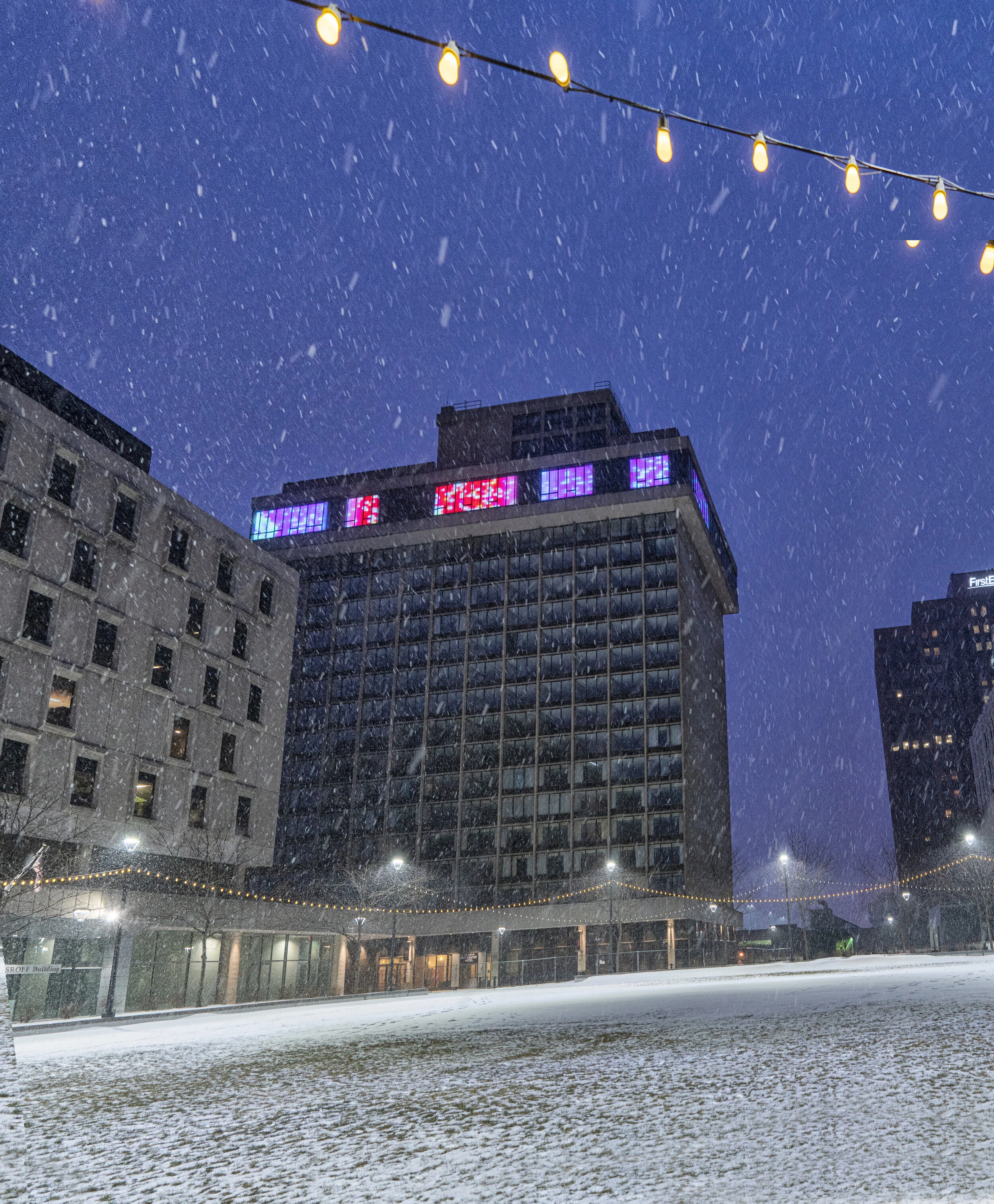Ian Brill, Band, 20 West Mill Street, photo by LevackPhotography.com 3.jpg