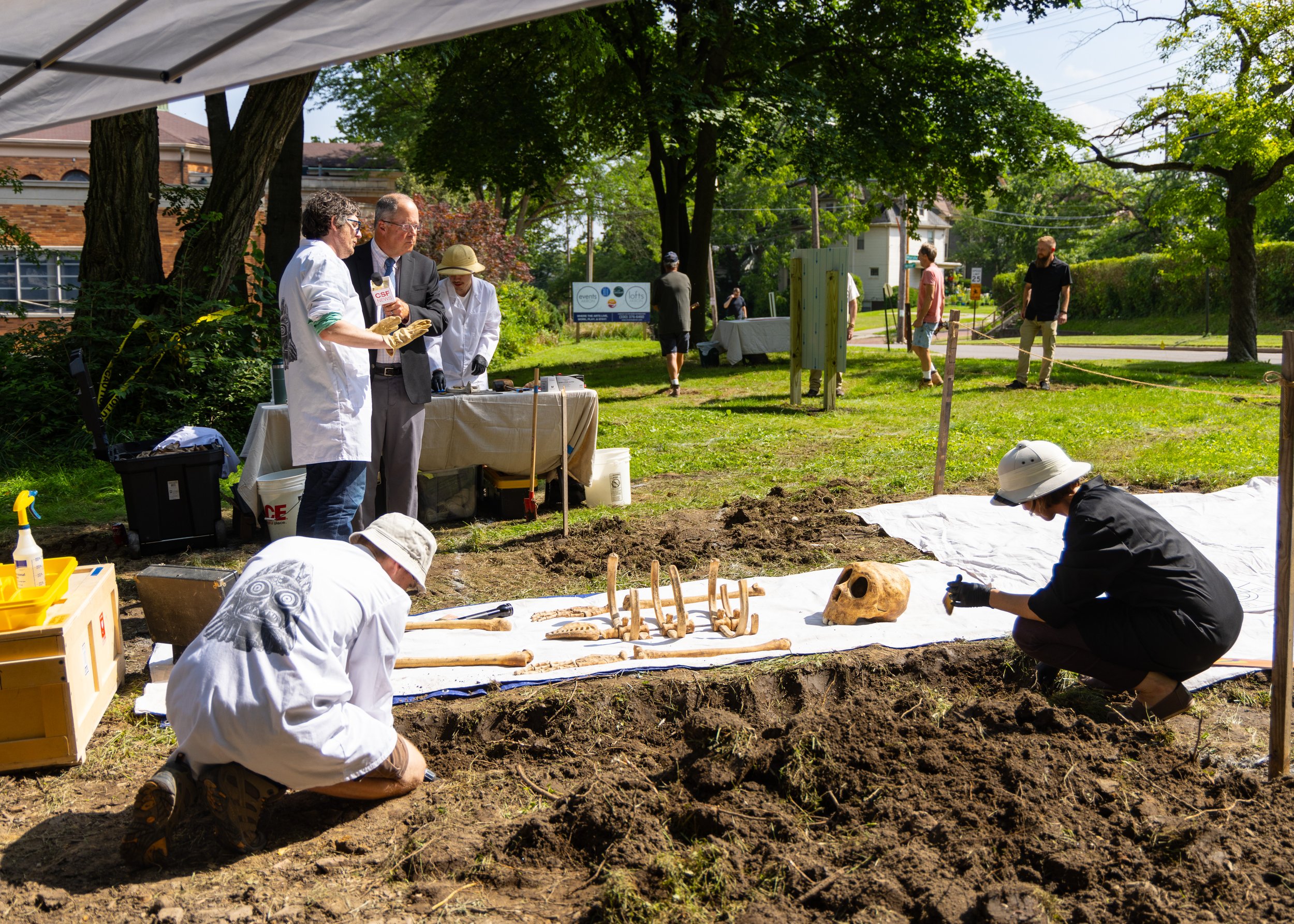 Fresh Digs Labyrinth, photo by Tim Fitzwater Photography, Hug51.jpg