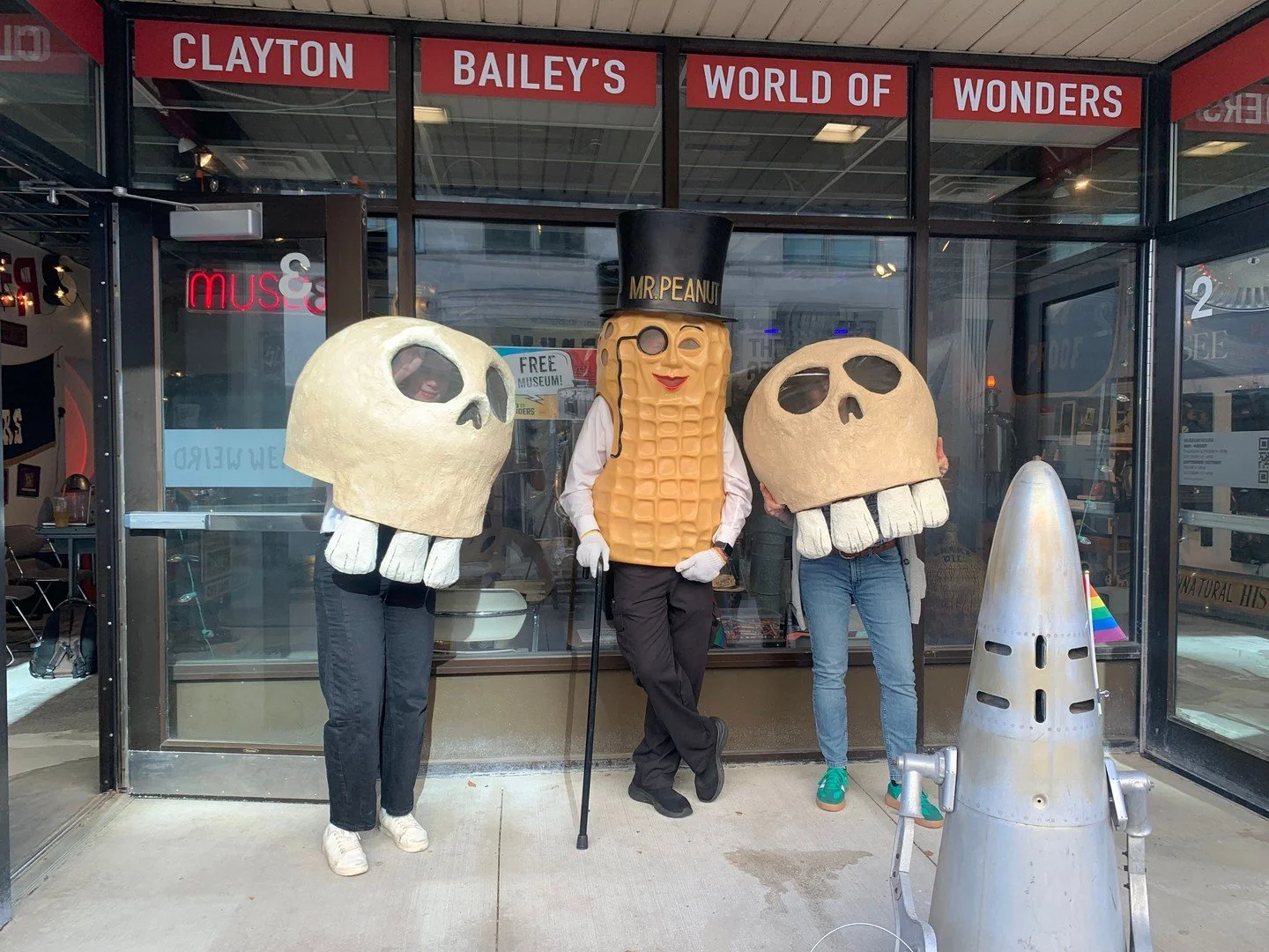 Thank you to the Akron Marathon for putting Akron in the spotlight!

Whitewater Giant and Mount Berry Giant had a great time cheering on the runners and welcoming families downtown for a day of fun!

They even made some new friends along the way! 🥜⛑
