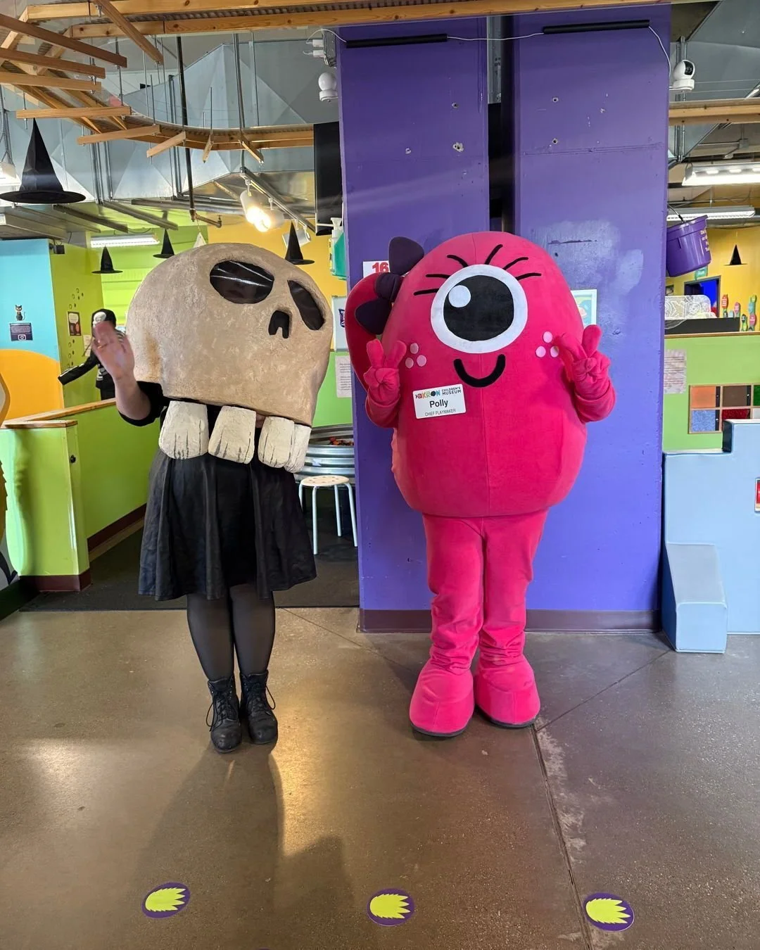 Thank you to the Akron Children&rsquo;s Museum for inviting us to participate in their Hands-On Halloween event last weekend!

Whitewater Giant had a great time meeting Polly and making Clayton Bailey robot press- molds with the children! Monsters an