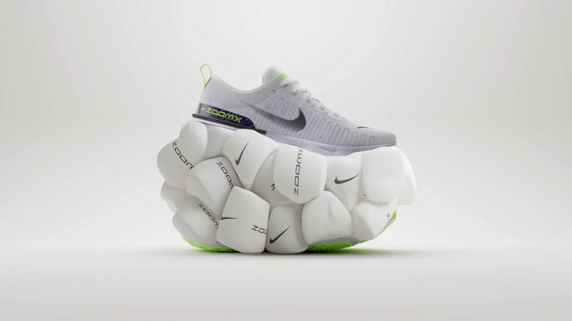 NIKE Invincible 3