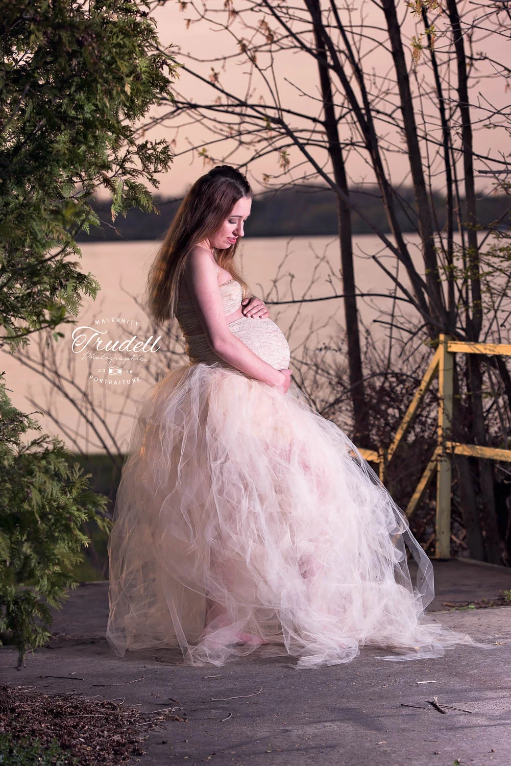 Kristi Maternity Watermarked Blog-8.jpg