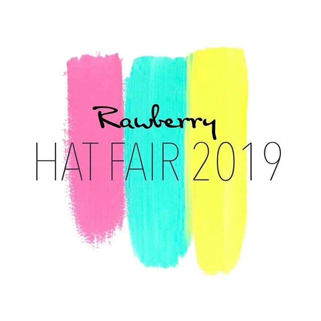 Who’s ready for a Hat Fair Party? 🥳 Friday- Saturday, it’s one big party at Rawberry.
We’ve got new food, new drinks (including alcoholic ones) and lots of music. Stay tuned to see what’s in store for this coming weekend at Rawberry 🎩🎉