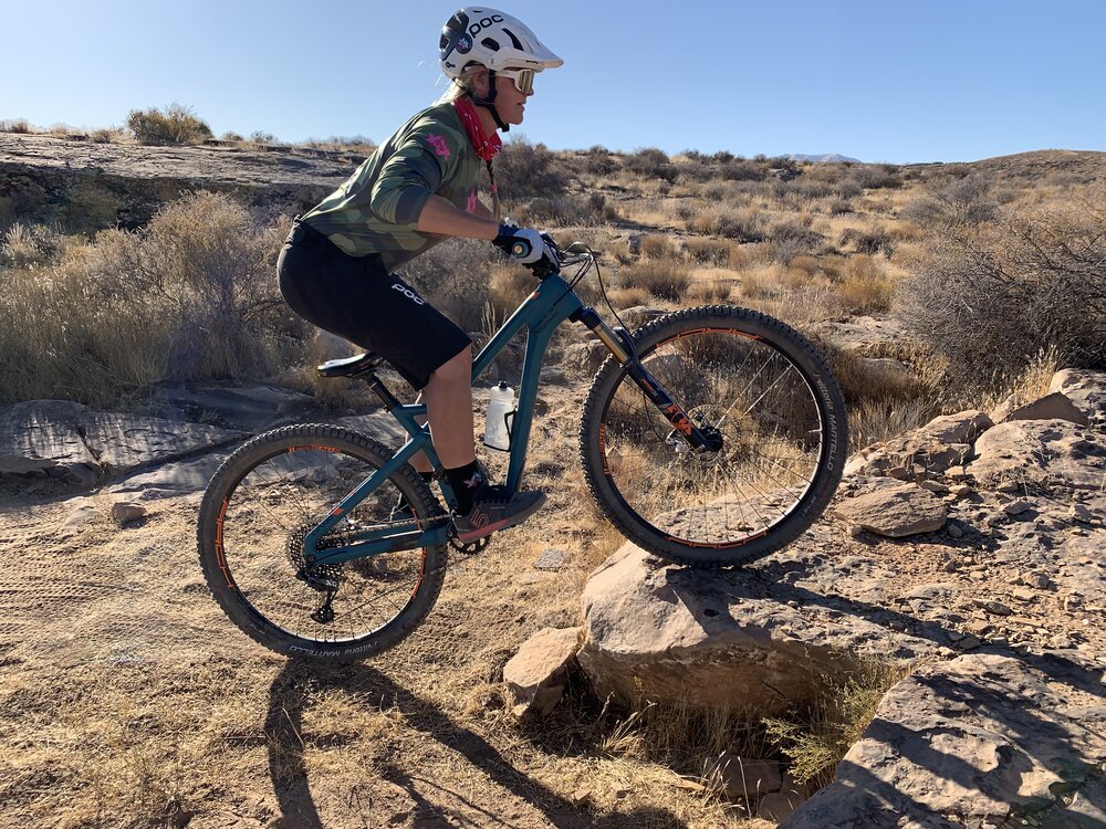 Koe Chirurgie Pijlpunt 27.5 vs 29-inch wheels, which is better for shorter riders? — Women in the  Mountains