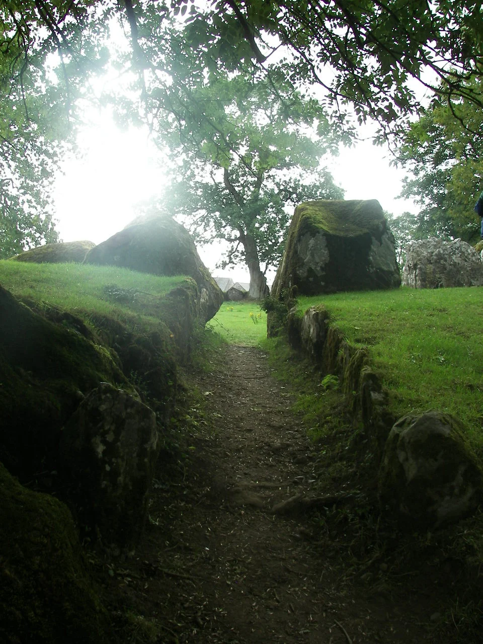 entrance to grange circle.JPG