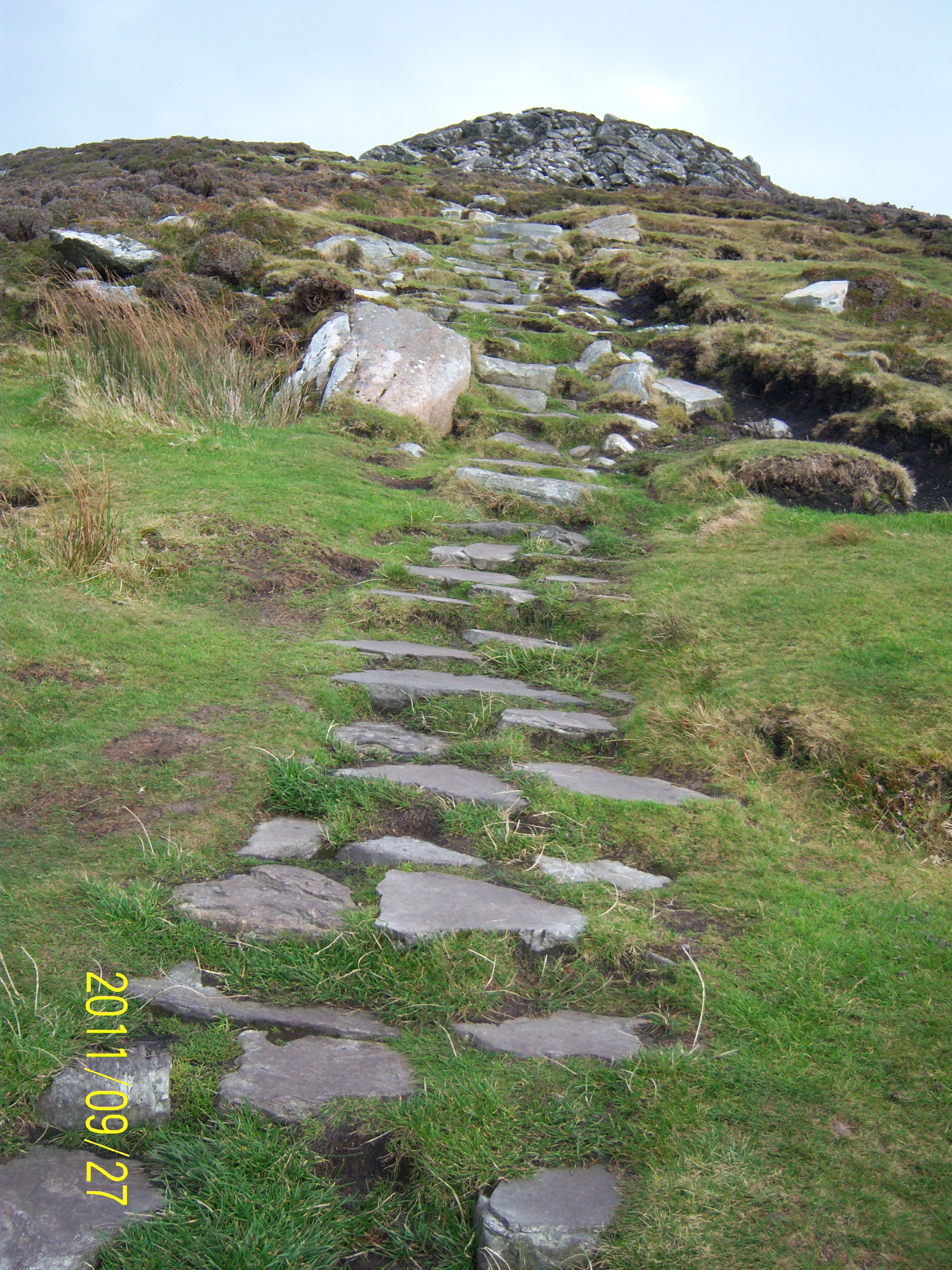 Irish step stones to cairn.jpg