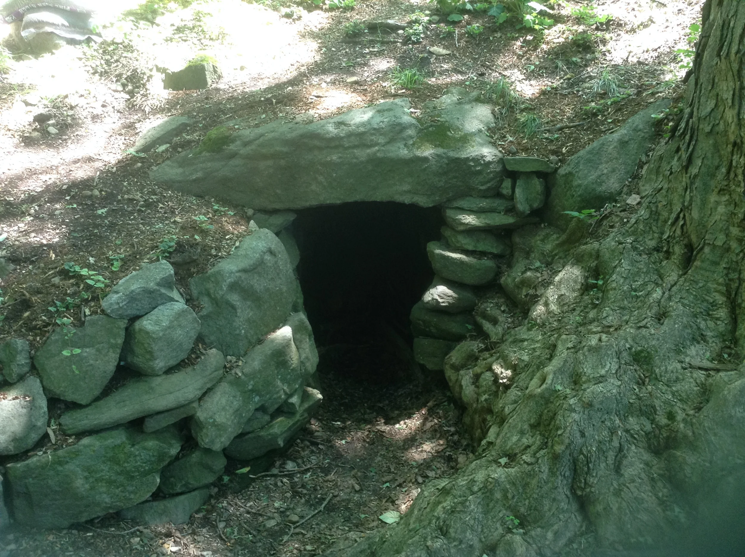 Above: looking directly into the entrance to the Upton Chamber's passage.