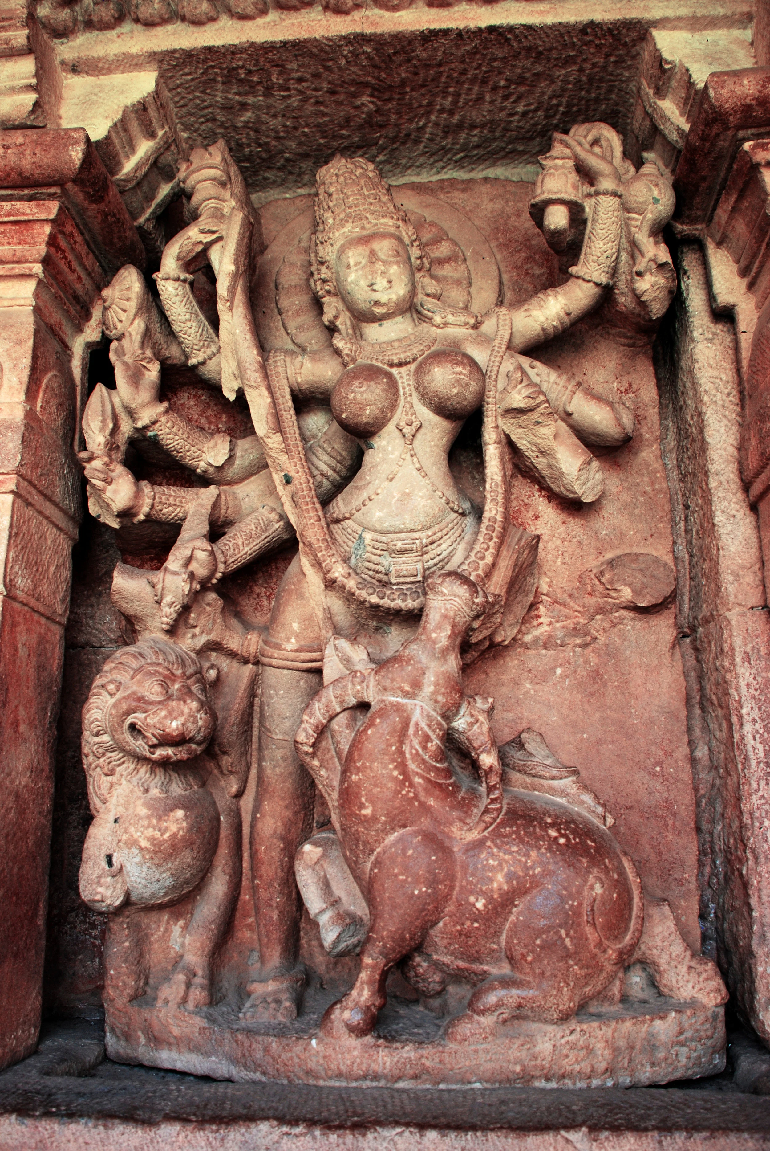 Durga_Temple_Aihole_ADSC_1481.jpg