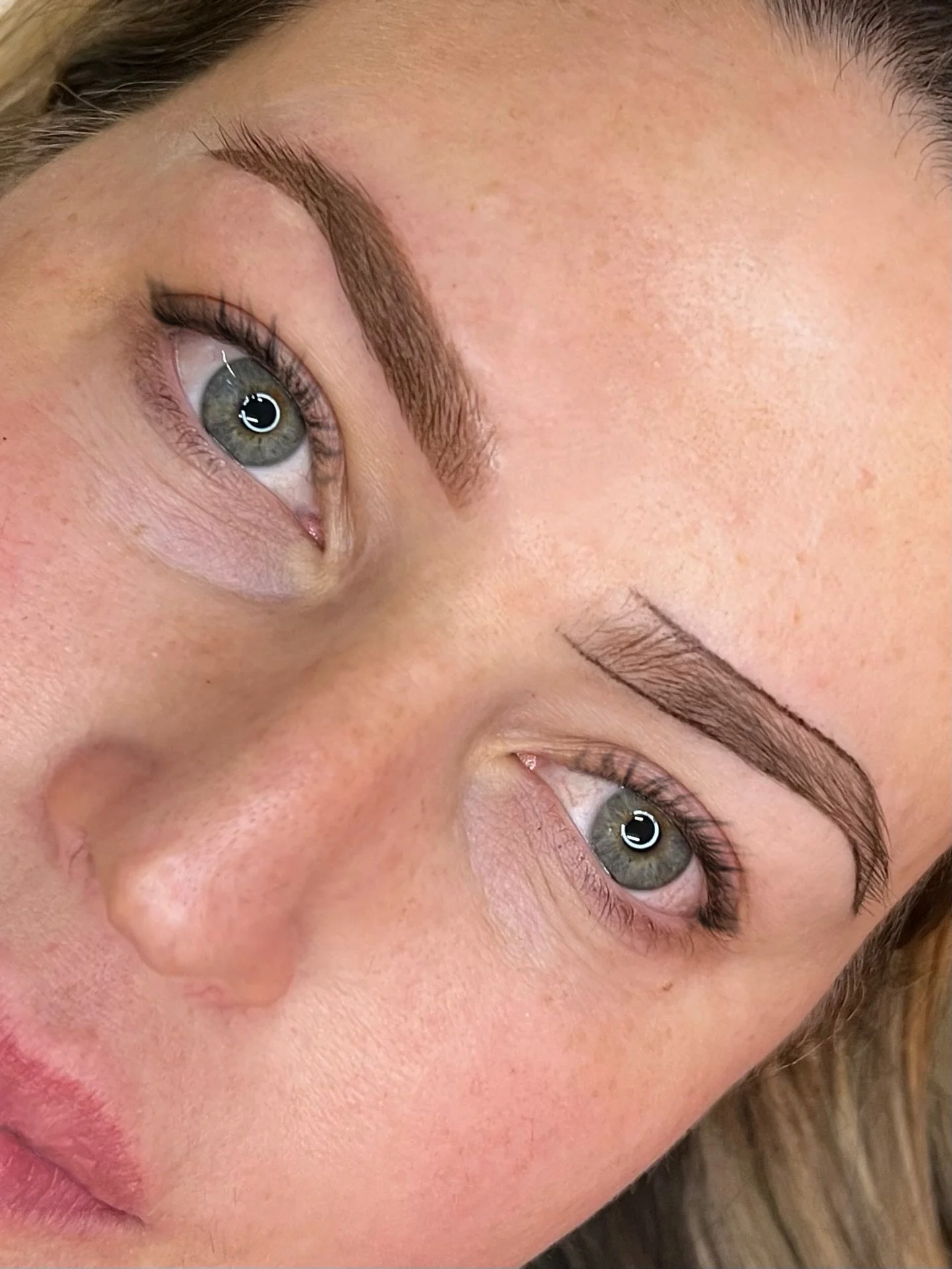 What a difference a little ink can make β£οΈ Halfway done with another gorgeous set of Ombré Brows