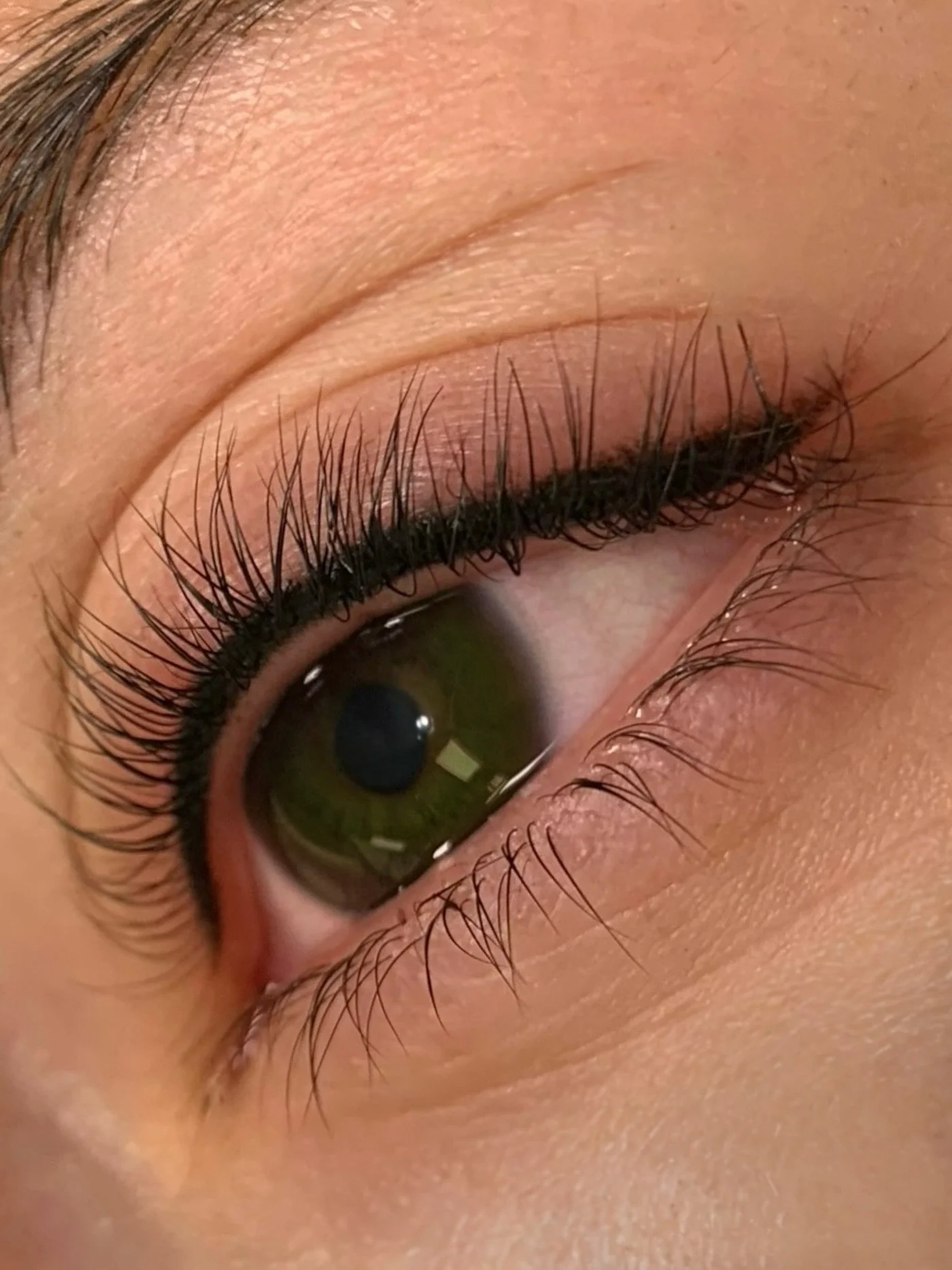 I mean who wouldn’t want to wake up with perfect winged liner? π€οΈβ¨ 
Yes, I’ll have what she’s having π thank you. 
#boulderbrows #focobrows #fortcollinsbrows #nocobrows #focotattoo #fortcollinstattoo #nocotattoo #focopermanentma