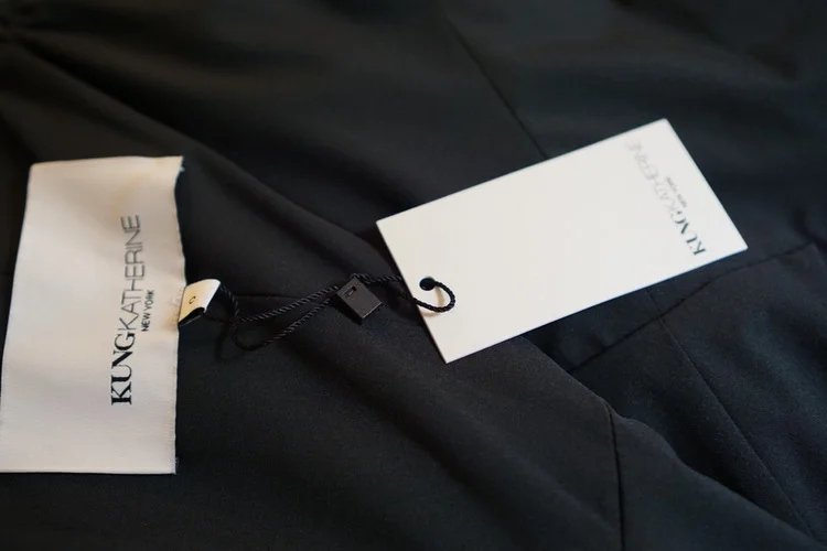 For your own upcoming special occasions and evening wear needs shop KUNG KATHERINE F/W '15 here !