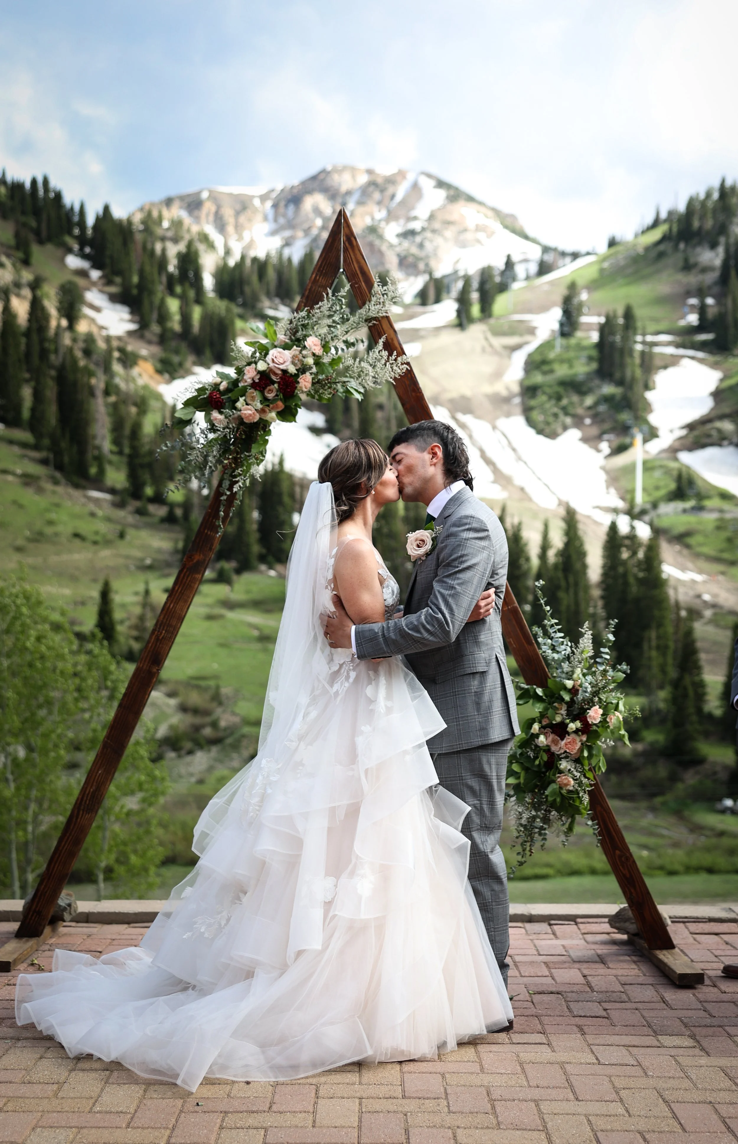  Wedding first kiss. Alta Ski resort. Utah 