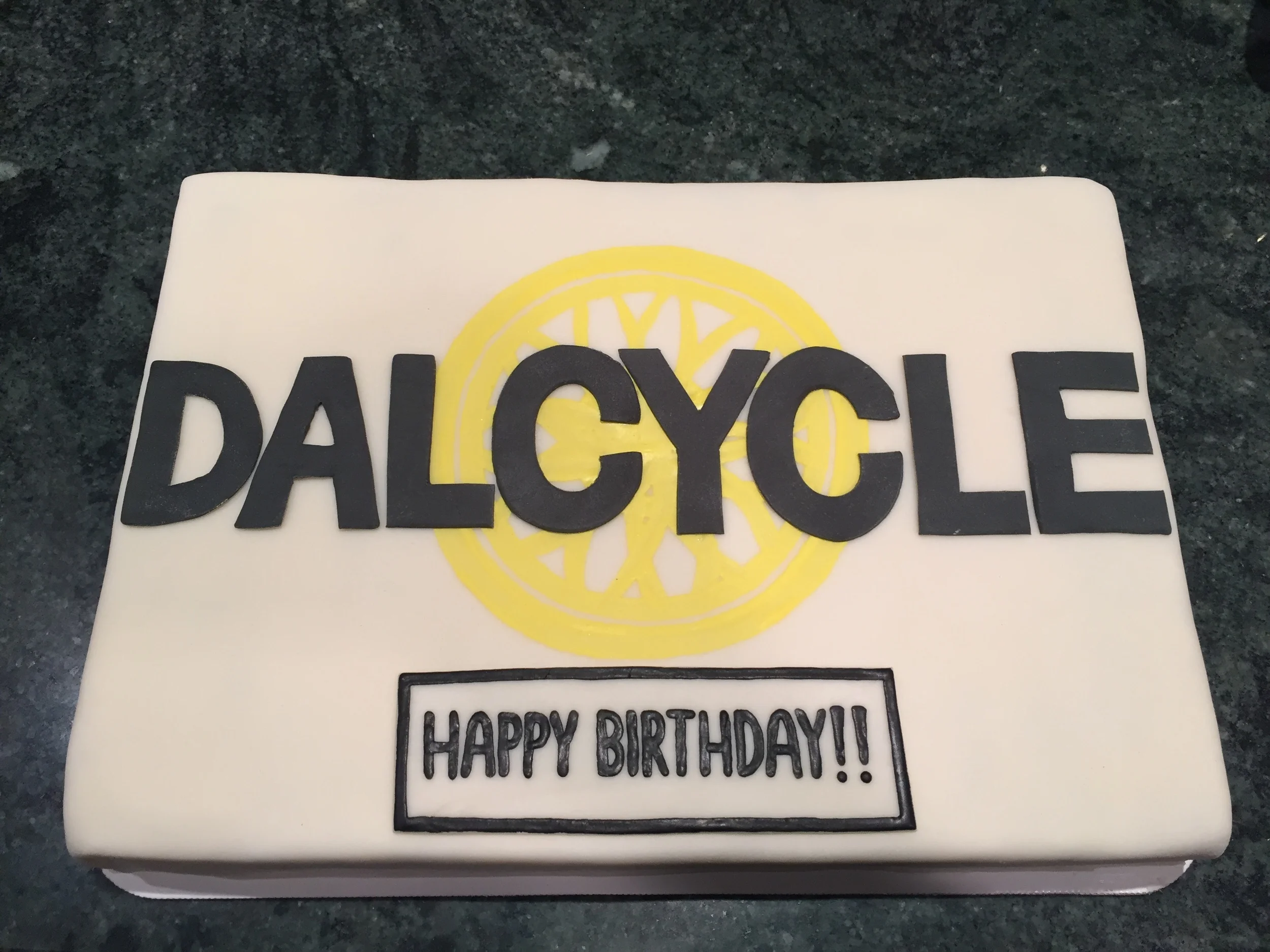 Dalcycle Cake