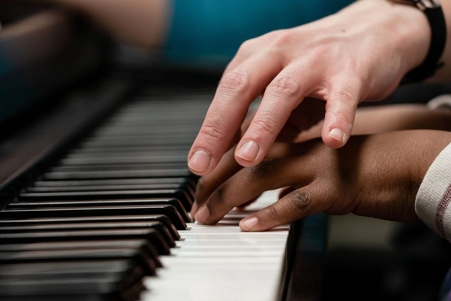 💡 Fun Fact Friday 💡 Did you know classical music is used in music therapy to help with everything from anxiety to speech recovery? 🎶 It has the power to heal and inspire! How has music helped you or someone you know? #MusicHeals #FunFactFriday #24