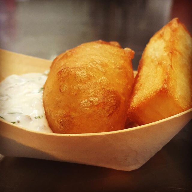 Fabulous mini fish and chips for the Brit lover in all of us! Cheerio! #ragingskillet #theragingskillet #chefrossi #chefrossinyc #fabulousfish #fishnchips